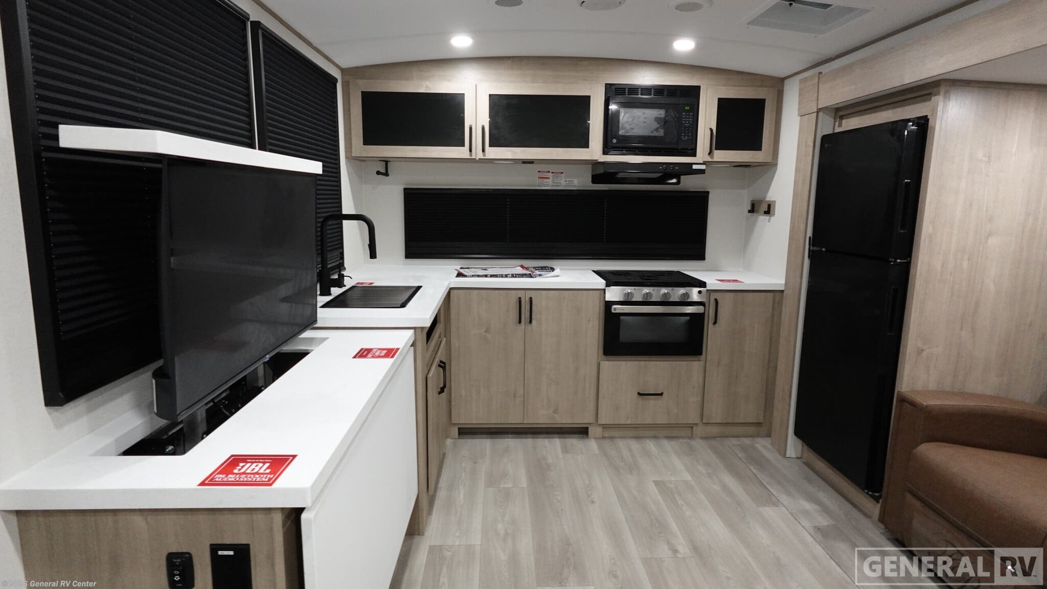 2026 Grand Design Imagine 2700BS - New Travel Trailer For Sale by General RV Center in Birch Run, Michigan