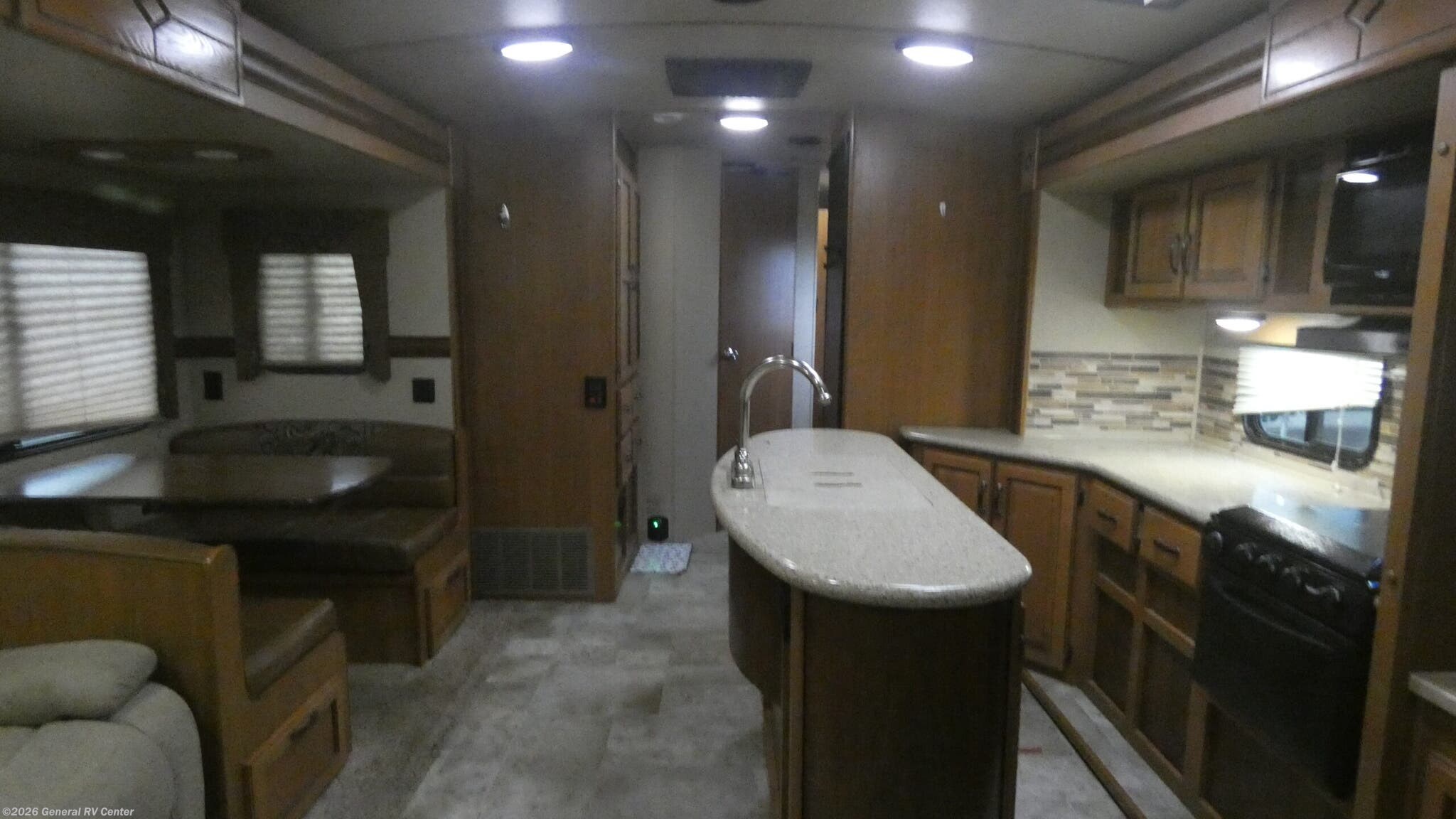 Used 2016 CrossRoads Sunset Trail Reserve ST32RL available in Birch Run, Michigan