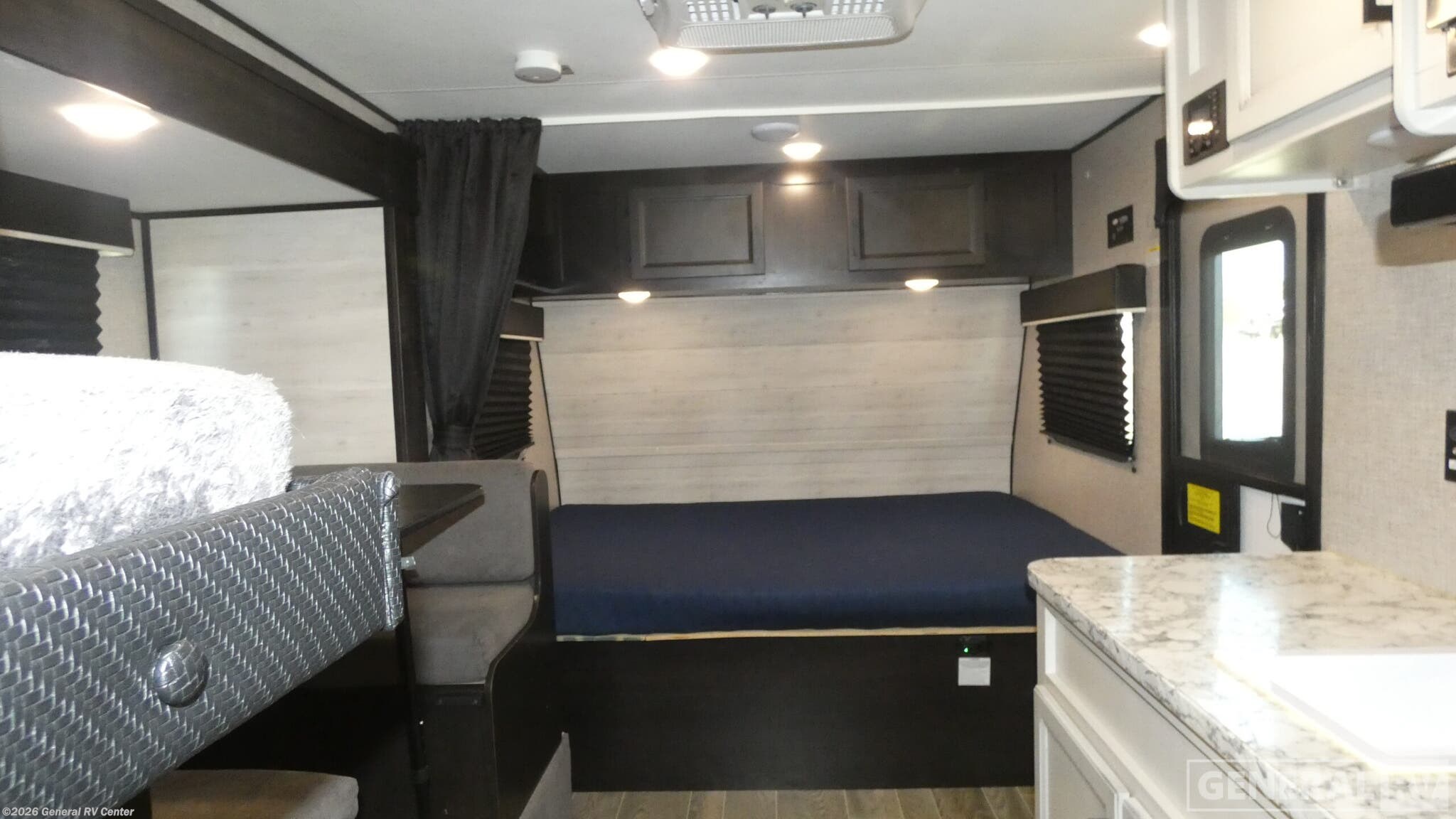 Used 2022 Jayco Jay Flight SLX 184BS available in Birch Run, Michigan