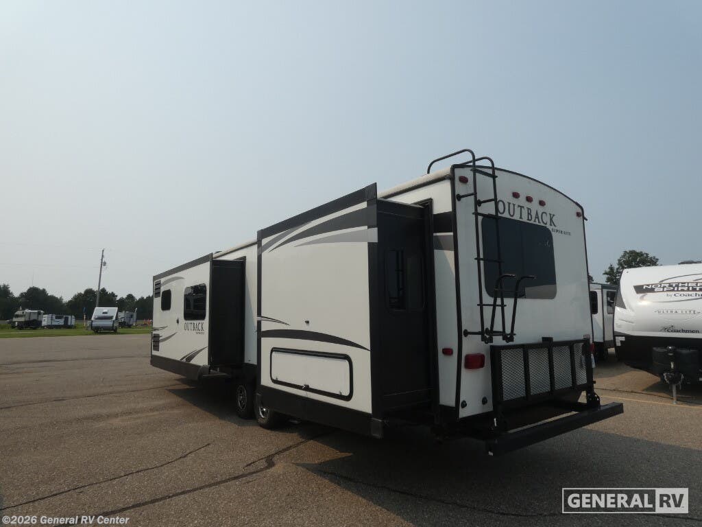 2017 Outback 332FK by Keystone from General RV Center in Birch Run, Michigan