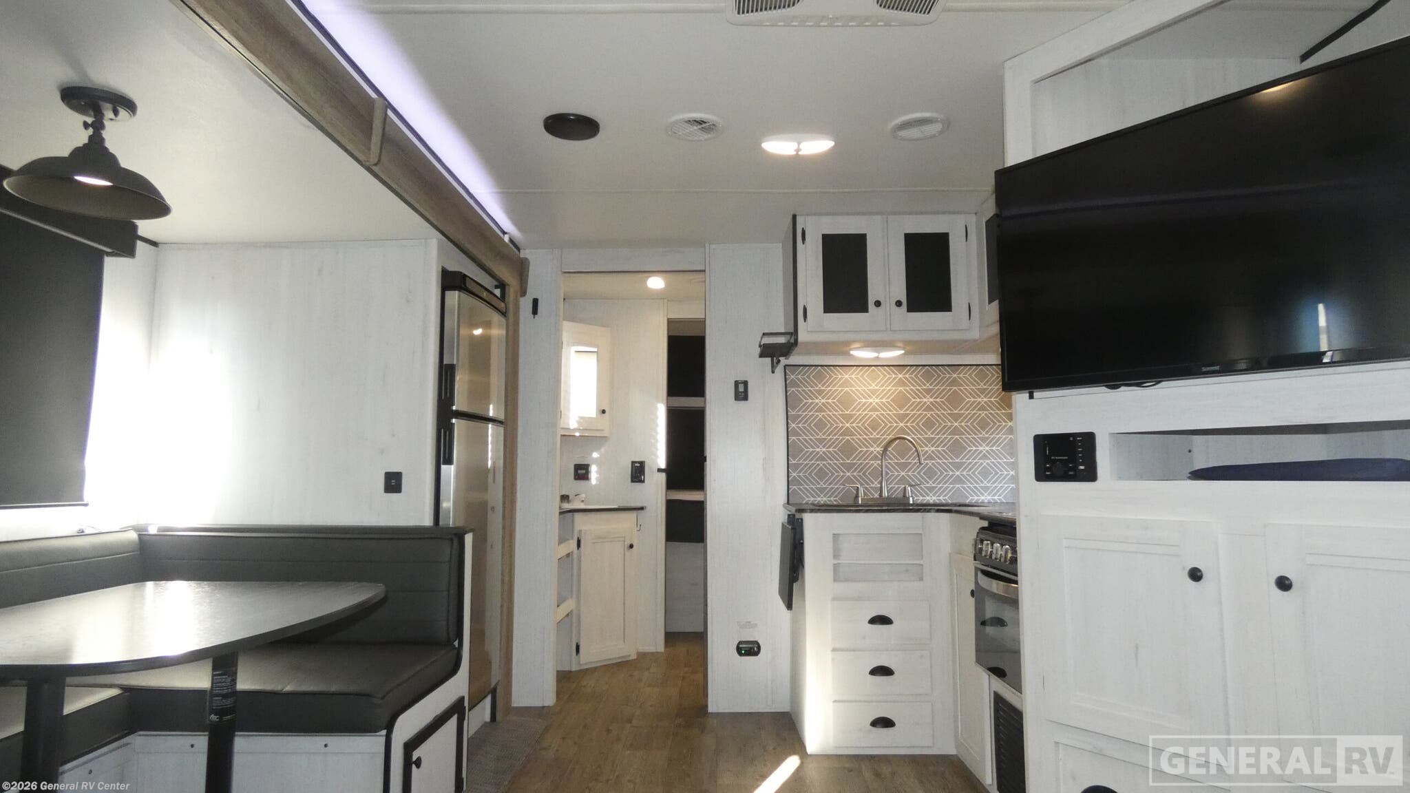 Used 2022 Heartland Trail Runner 255RL available in Birch Run, Michigan