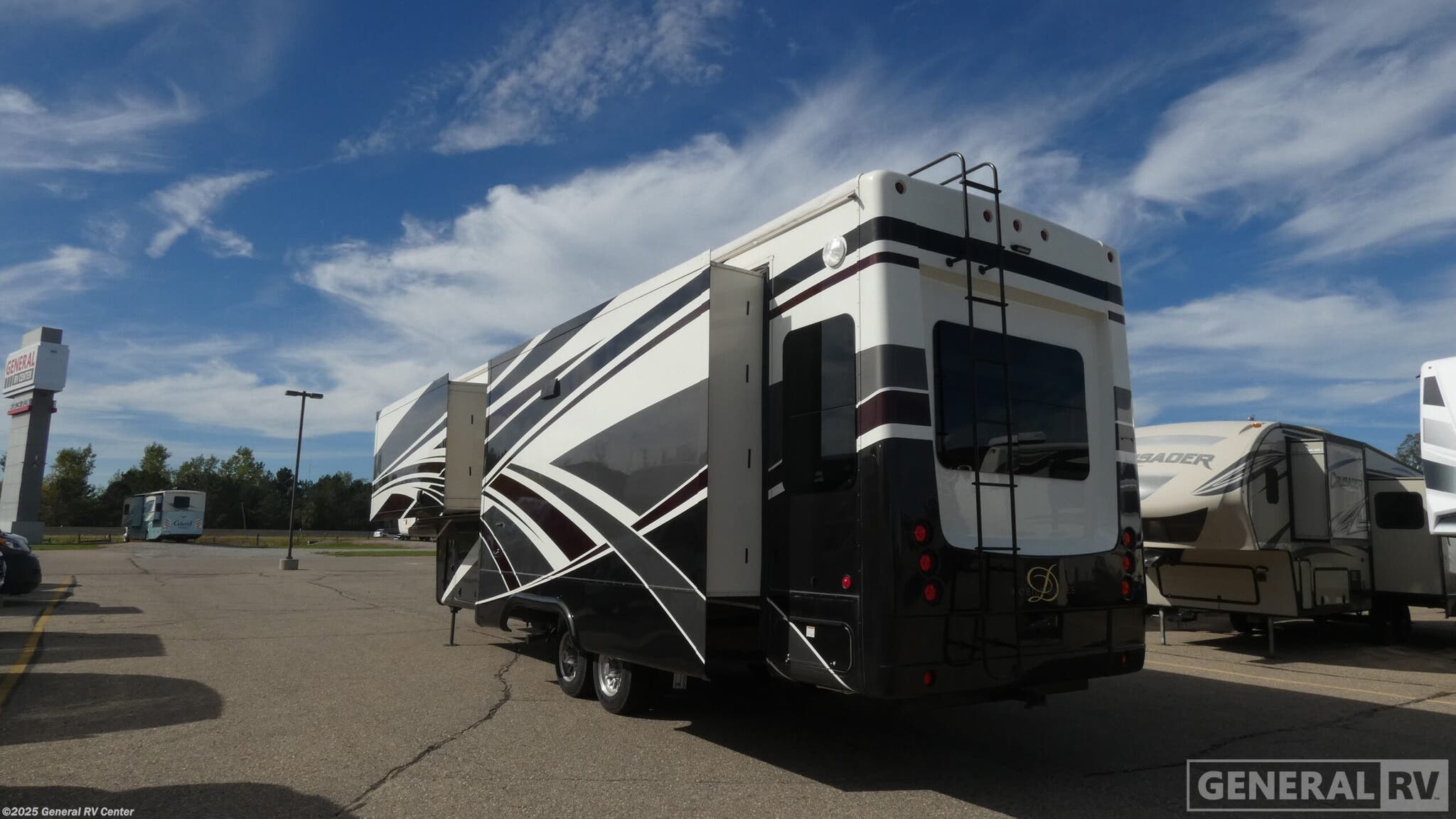 2018 Mobile Suites 36RSSB3 by DRV from General RV Center in Birch Run, Michigan