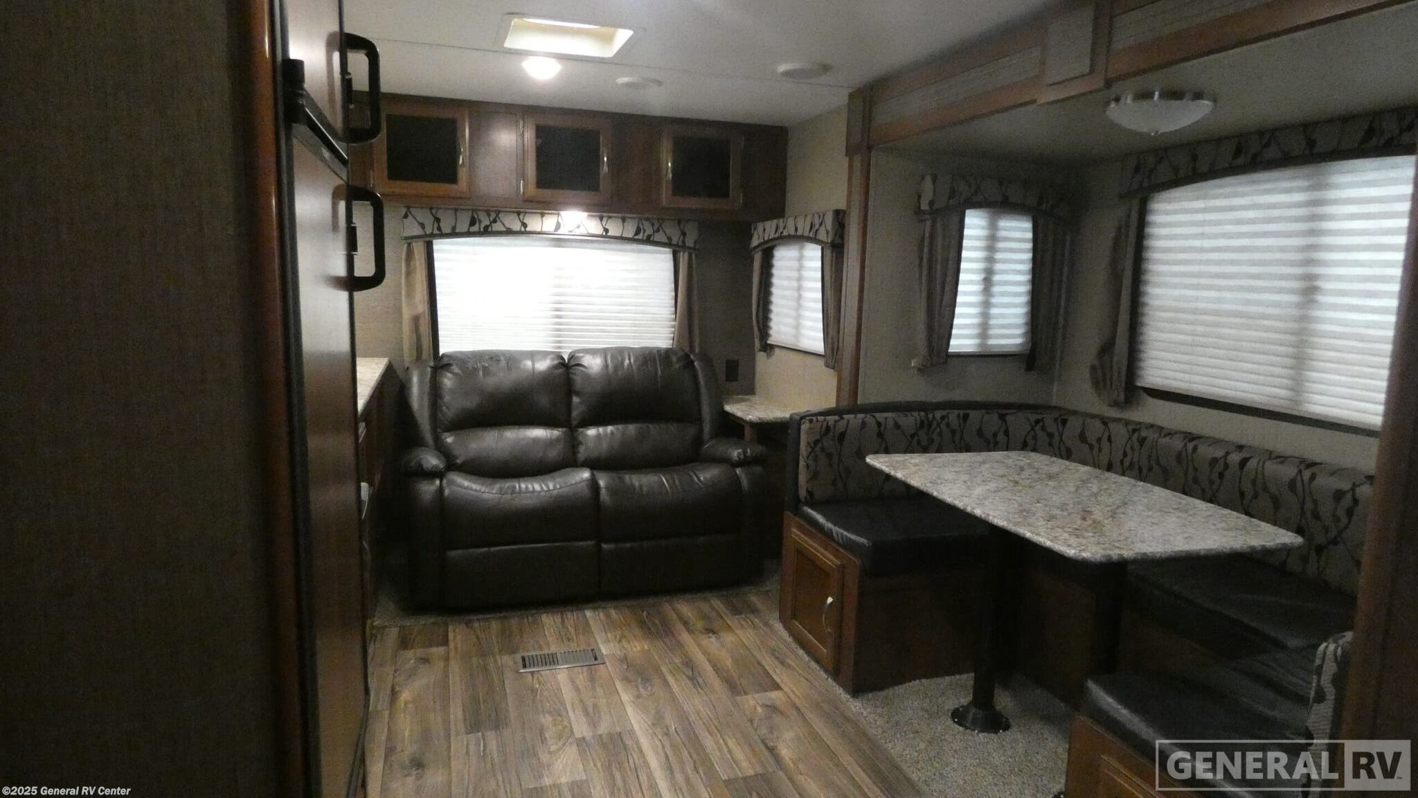 2018 Keystone Passport GT 2520RL - Used Travel Trailer For Sale by General RV Center in Birch Run, Michigan