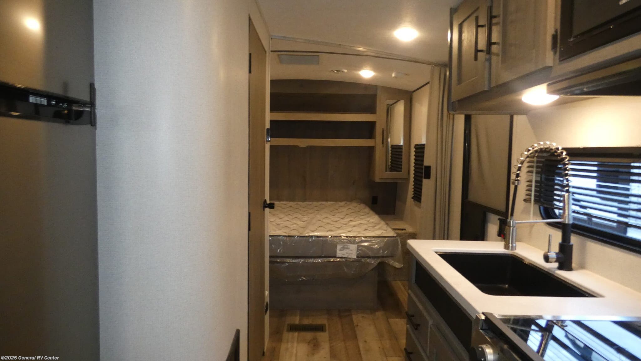 2021 Keystone SPRINGDALE-W 202RD - Used Travel Trailer For Sale by General RV Center in Birch Run, Michigan