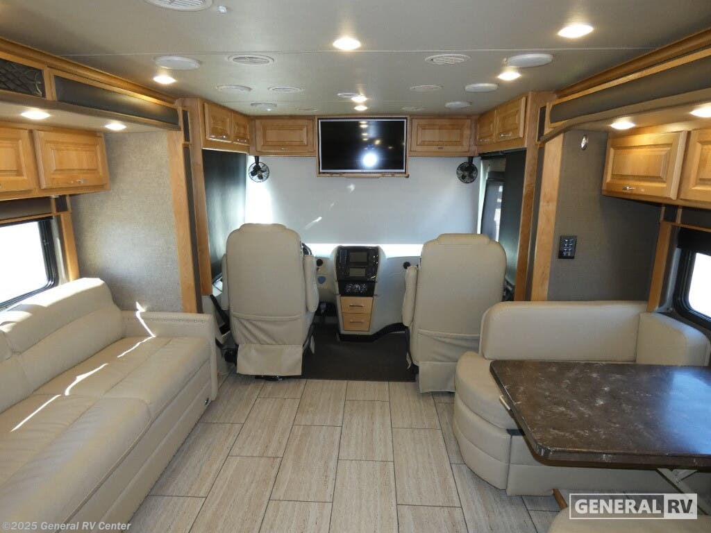 Used 2018 Tiffin BREEZE 31BR available in Birch Run, Michigan