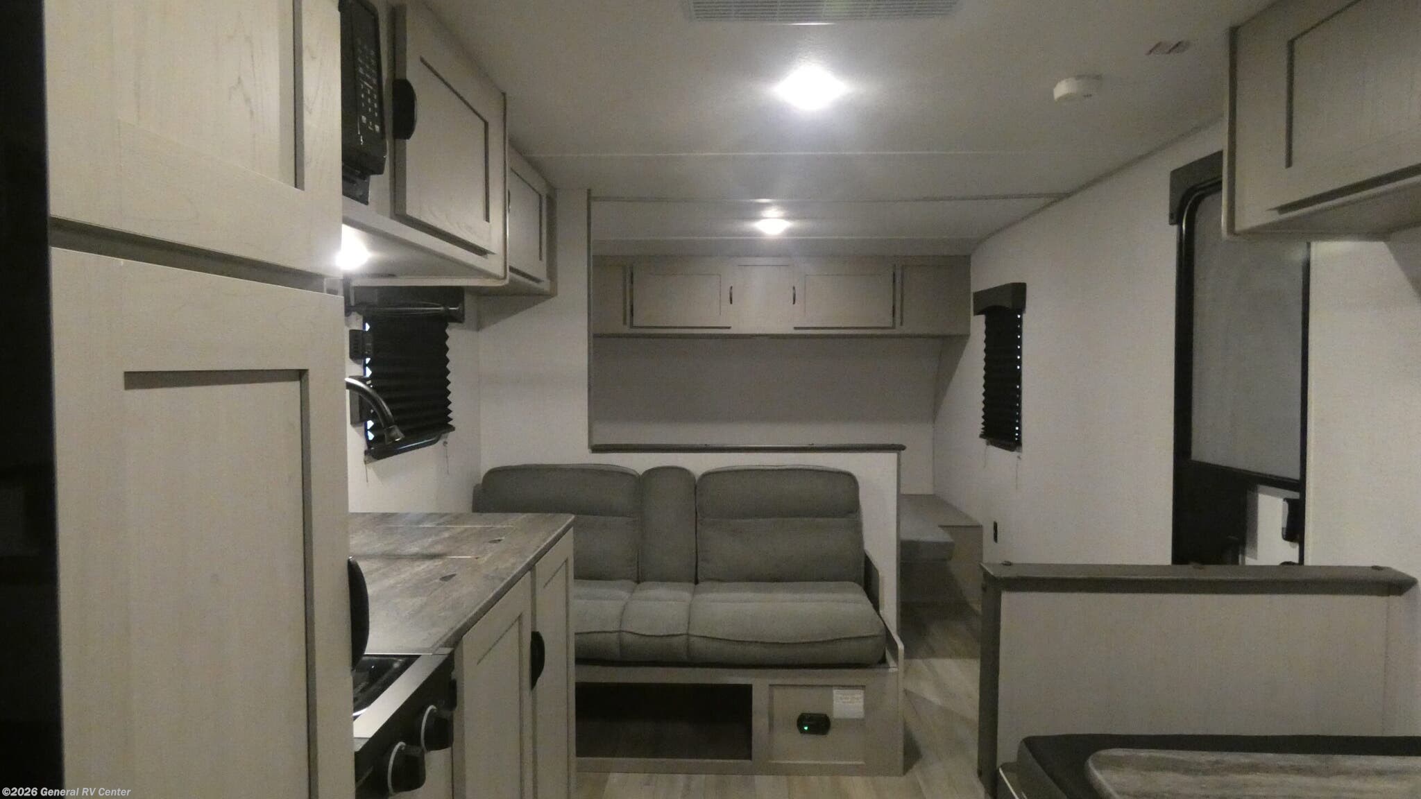 Used 2024 Coachmen Clipper 26BH available in Birch Run, Michigan