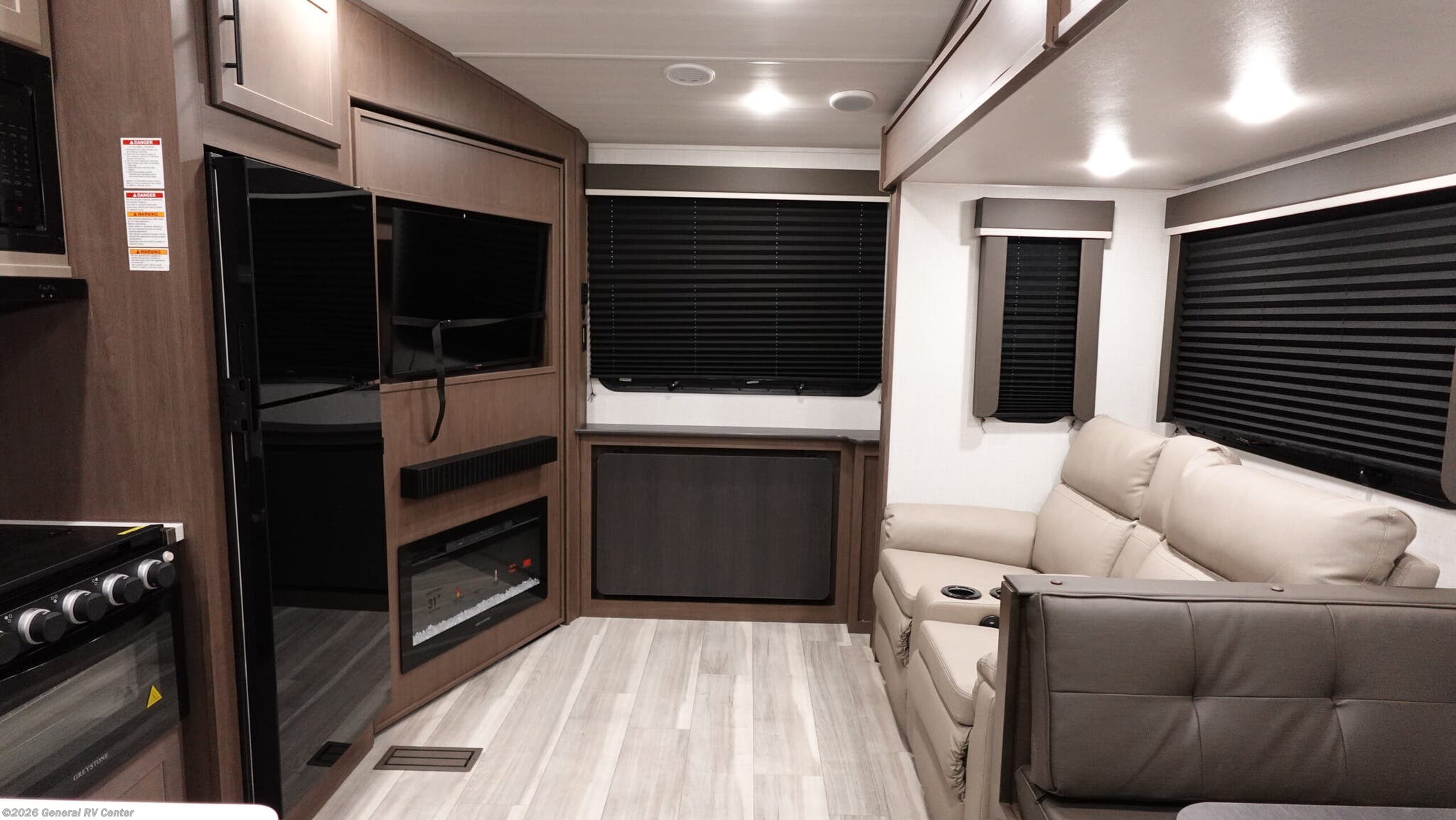 2026 Keystone Cougar 2400RE - New Fifth Wheel For Sale by General RV Center in Birch Run, Michigan