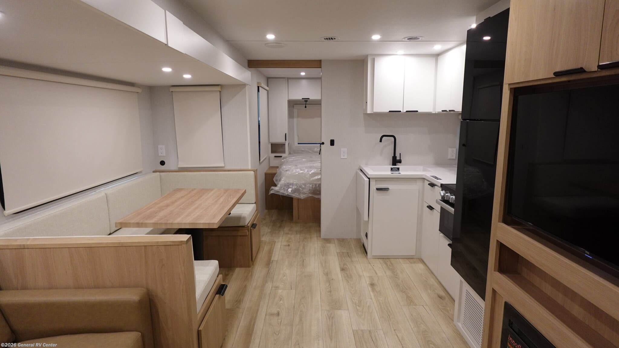 New 2026 Winnebago Thrive 28BHS available in Birch Run, Michigan