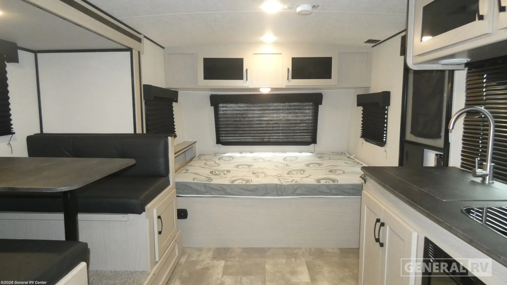 Used 2022 Coachmen Apex 194BHS available in Birch Run, Michigan