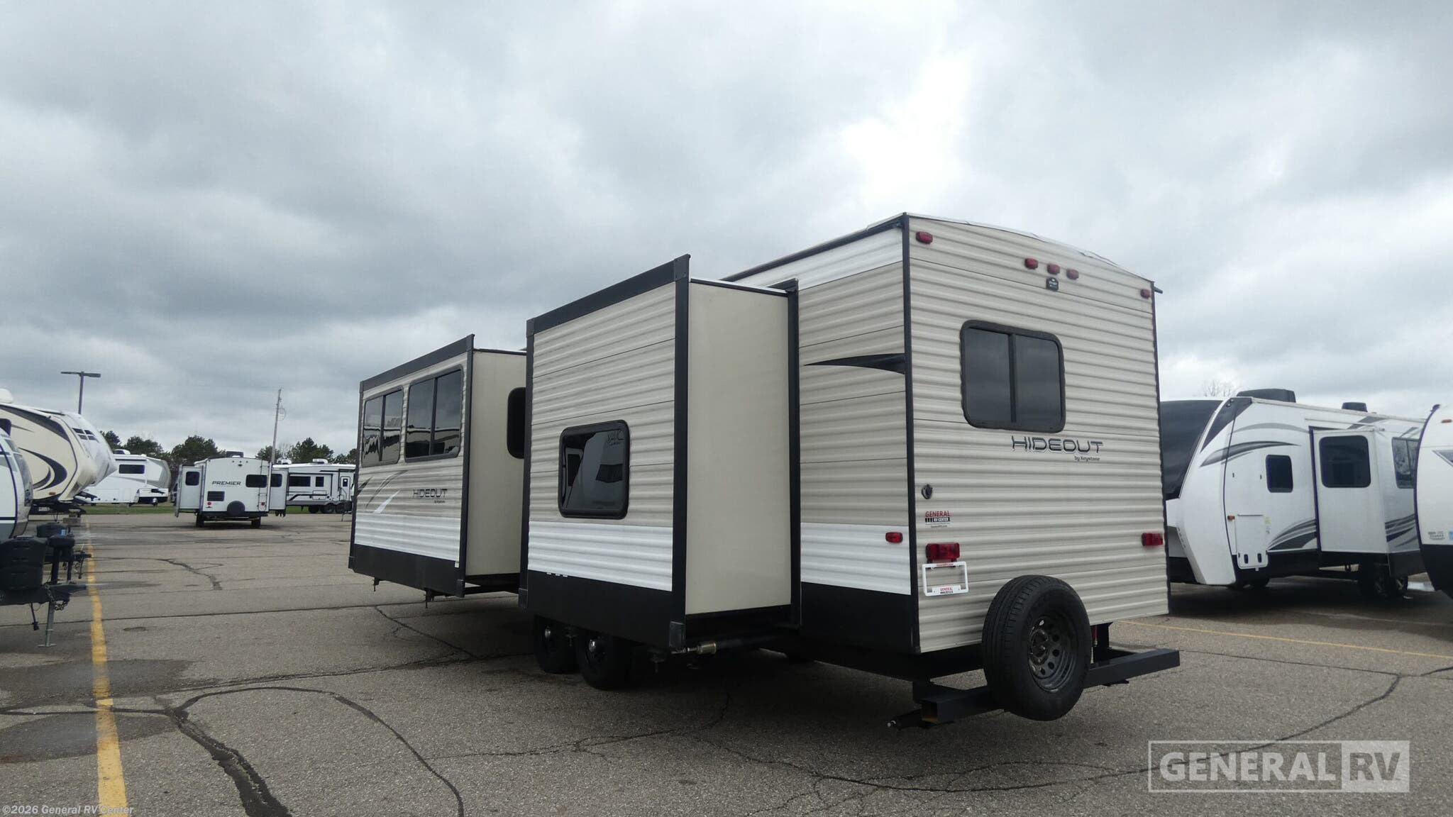 2019 Hideout 318LHS by Keystone from General RV Center in Birch Run, Michigan