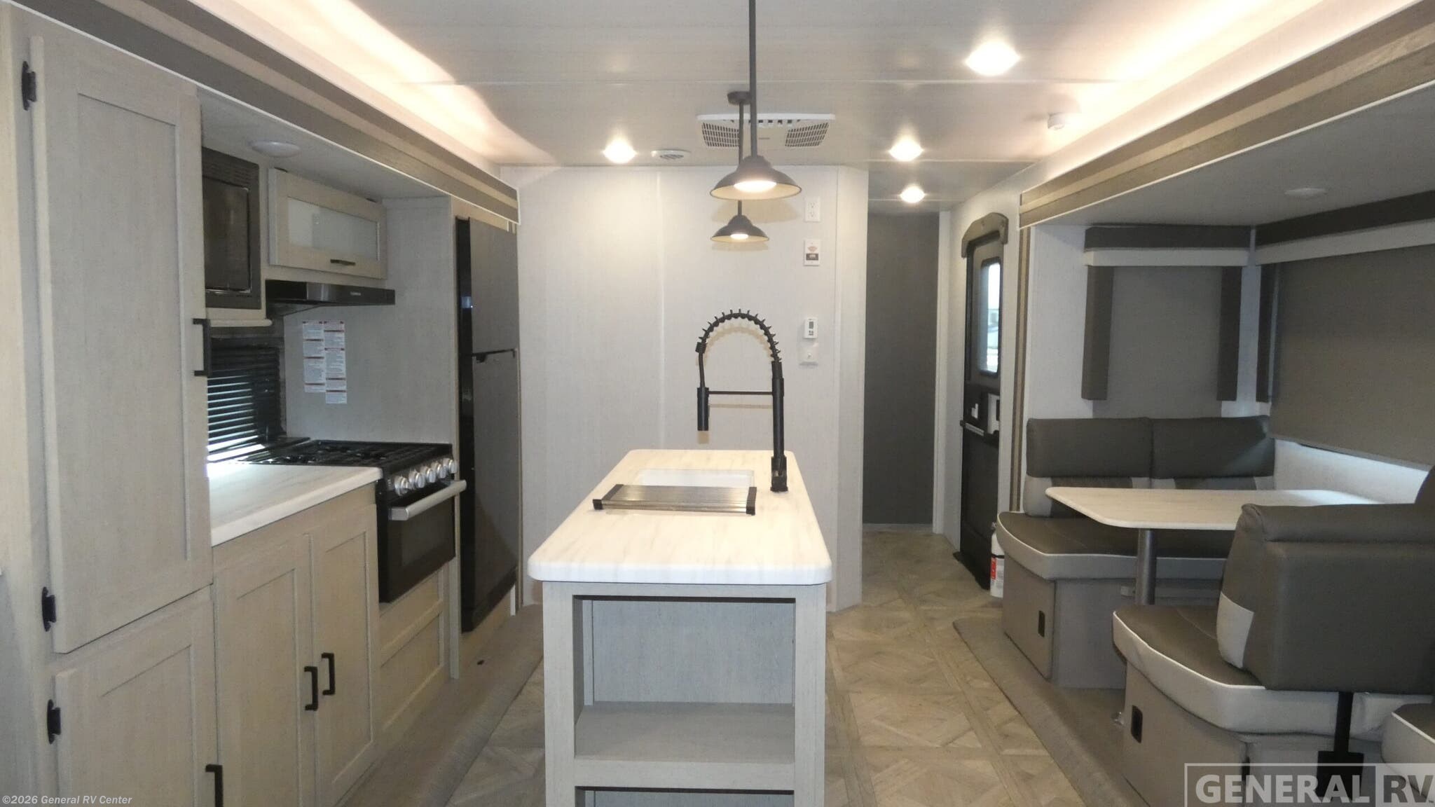 Used 2023 Forest River Salem 32RETX available in Birch Run, Michigan