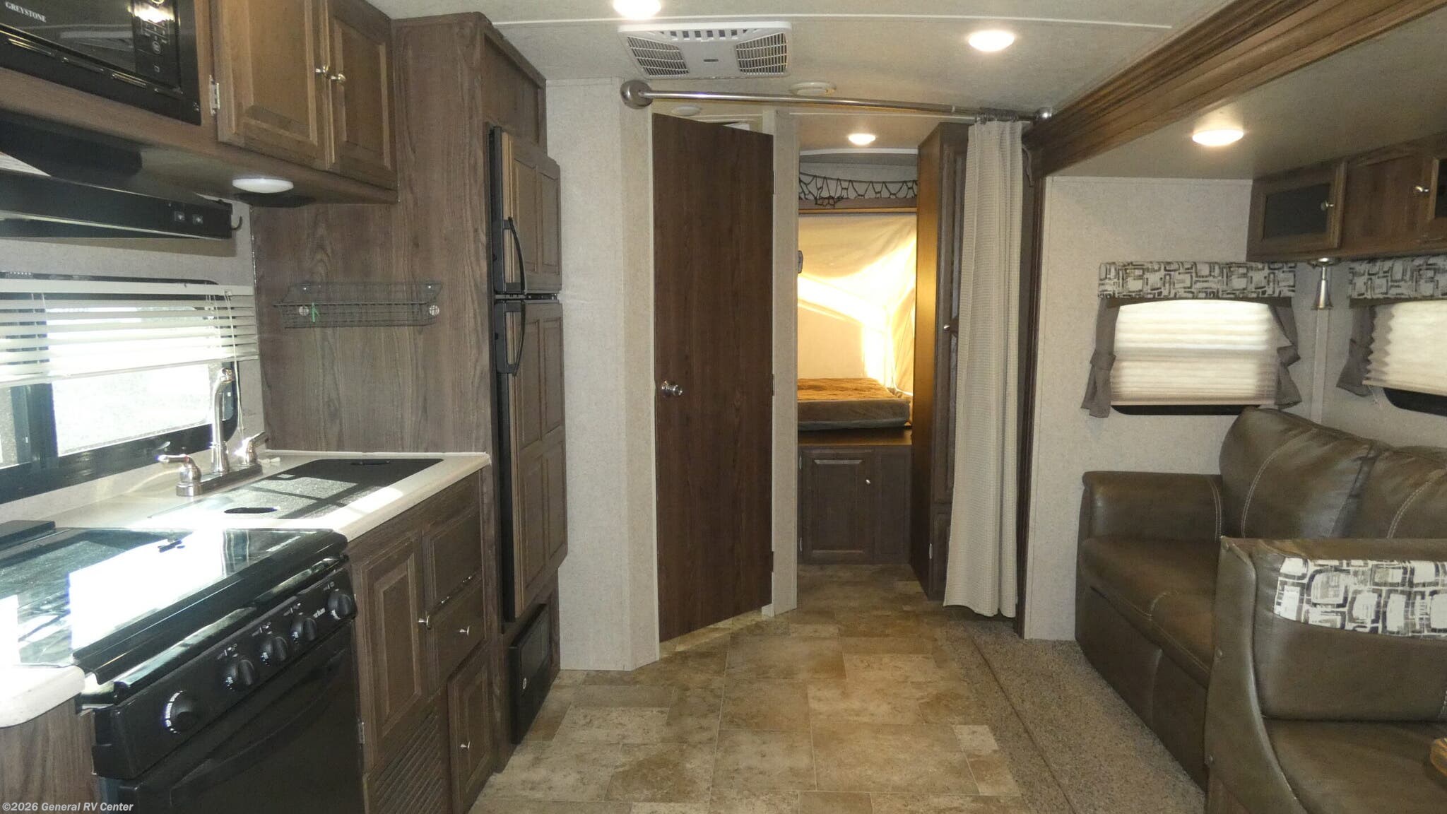 2018 Forest River Rockwood Roo 21SS - Used Expandable Trailer For Sale by General RV Center in Birch Run, Michigan