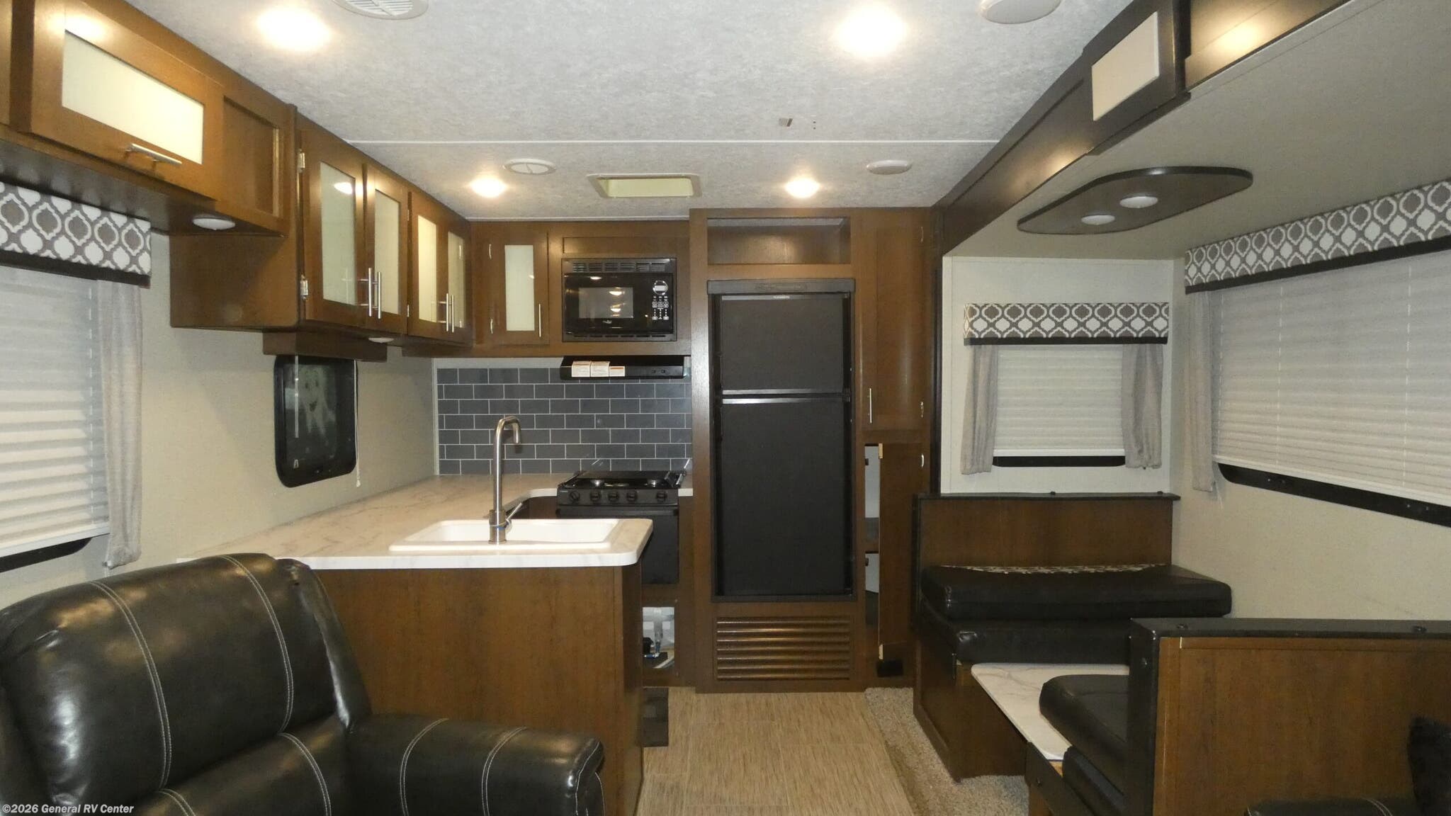 2018 Prime Time Tracer 294RK - Used Travel Trailer For Sale by General RV Center in Birch Run, Michigan