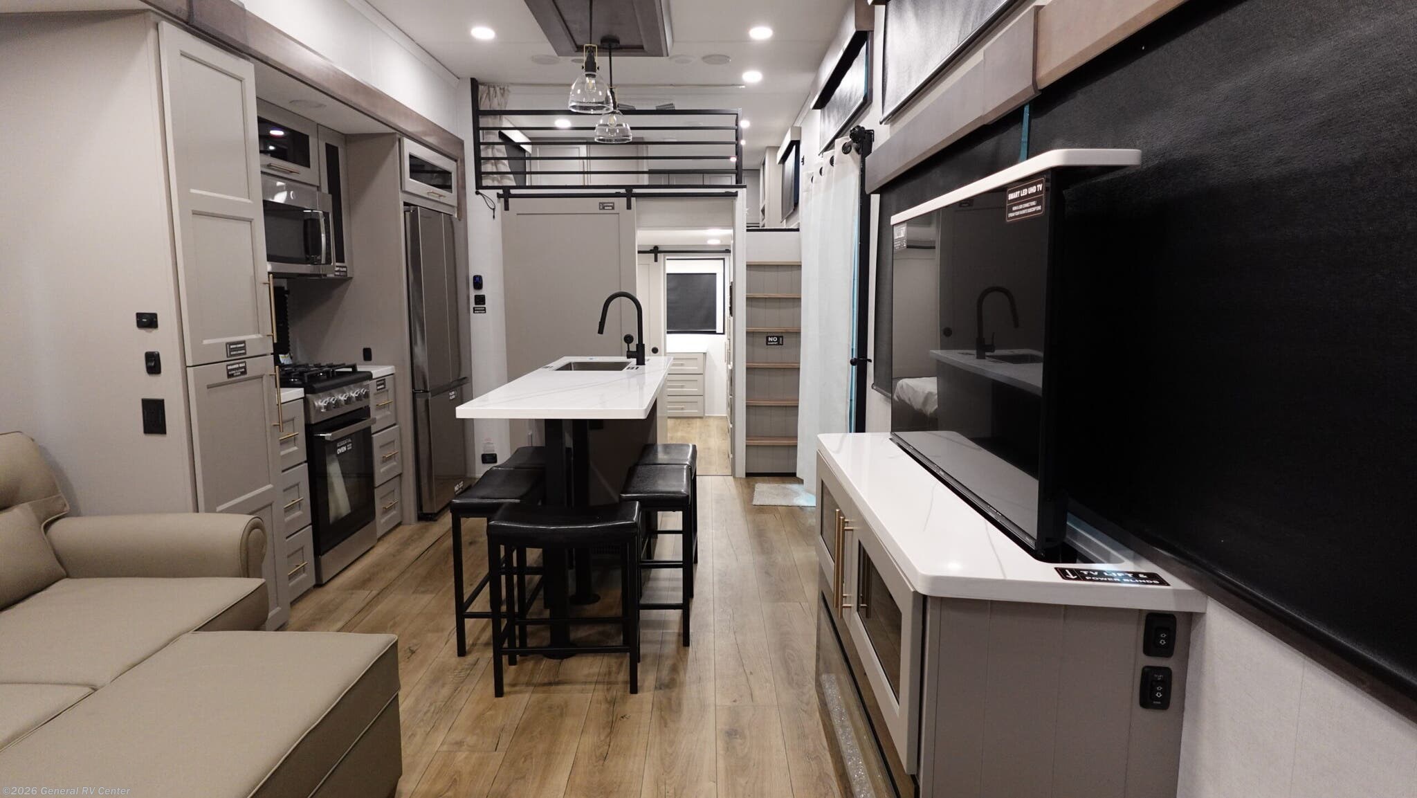 New 2026 Alliance RV Benchmark 44LFT available in Birch Run, Michigan