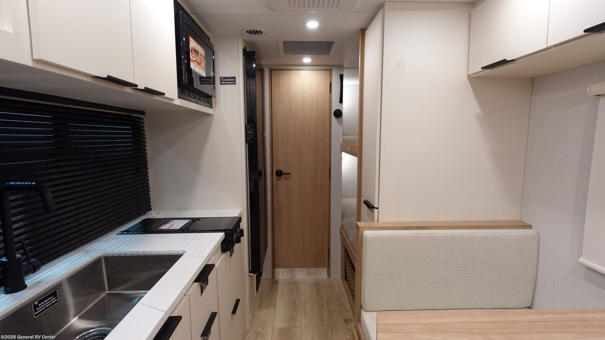 2026 Winnebago Micro Minnie 1800BH - New Travel Trailer For Sale by General RV Center in Birch Run, Michigan