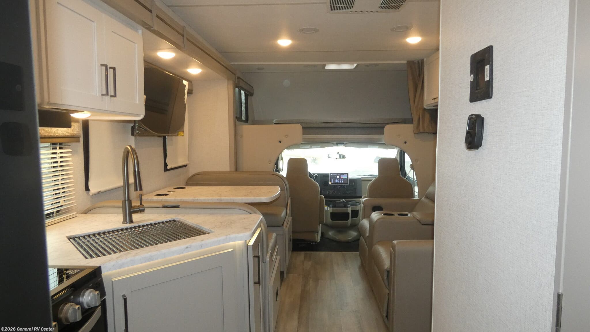 New 2026 Thor Motor Coach Pasadena SE28 available in Birch Run, Michigan