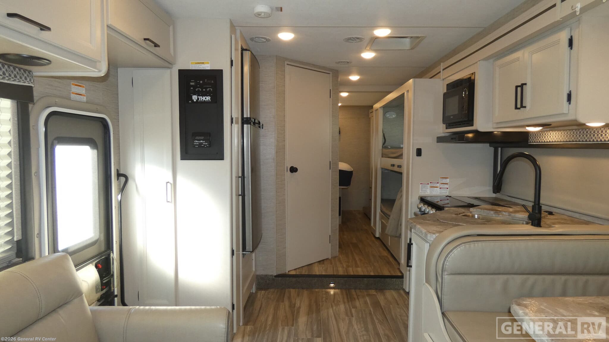 2023 Thor Motor Coach FOURWINDS 31EV - Used Class C For Sale by General RV Center in Birch Run, Michigan