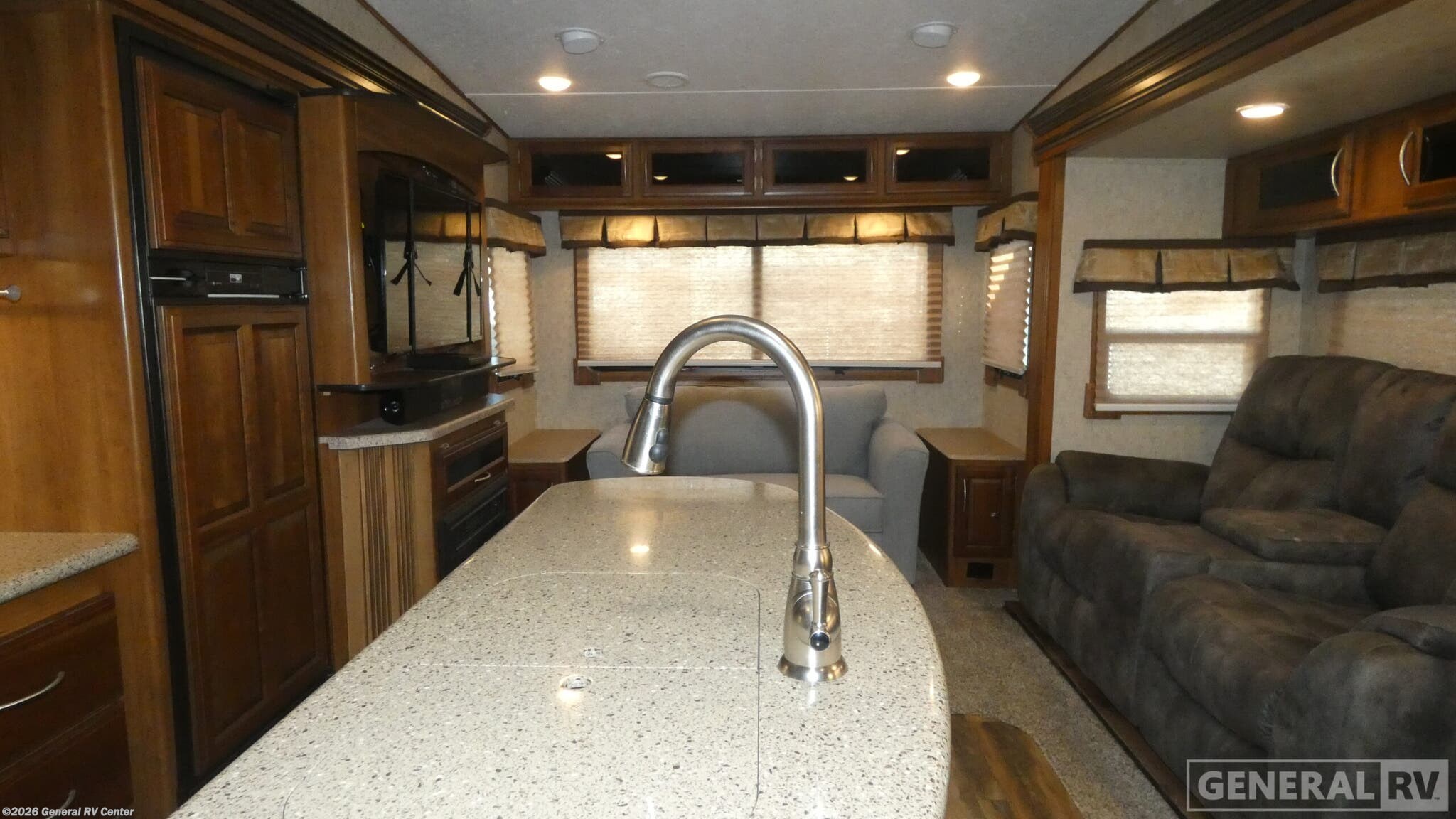 2016 Prime Time Crusader 297RSK - Used Fifth Wheel For Sale by General RV Center in Birch Run, Michigan