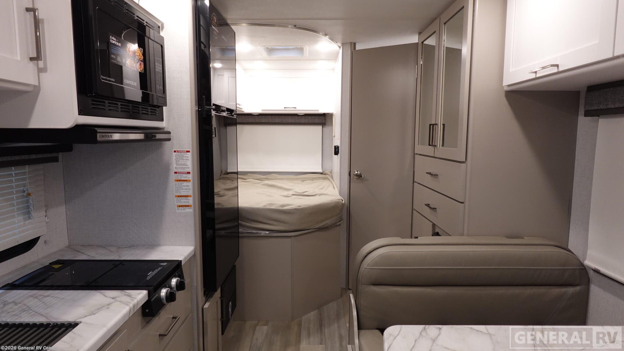 2026 Thor Motor Coach Pasadena SE21 Chevy - New Class C For Sale by General RV Center in Birch Run, Michigan