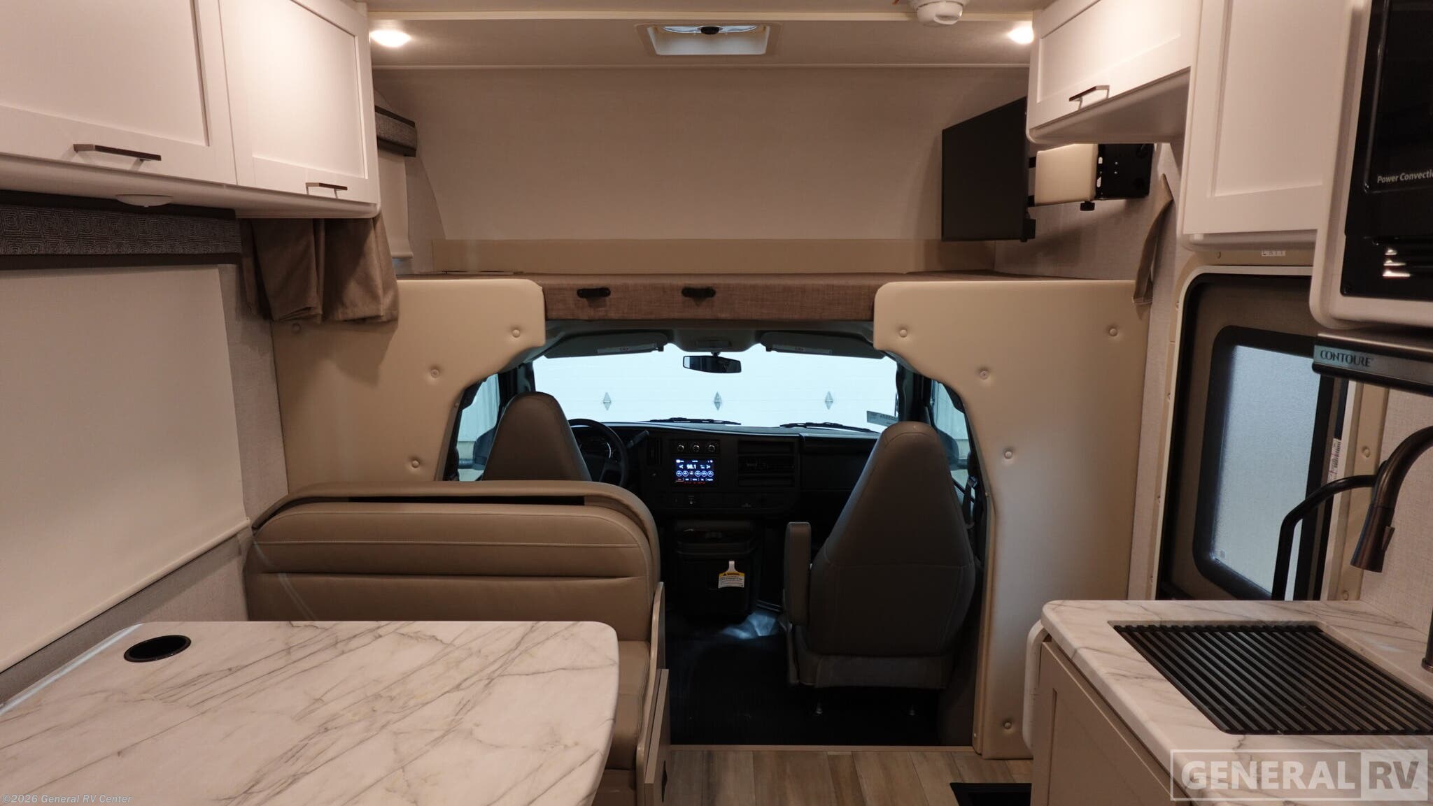 New 2026 Thor Motor Coach Pasadena SE21 Chevy available in Birch Run, Michigan