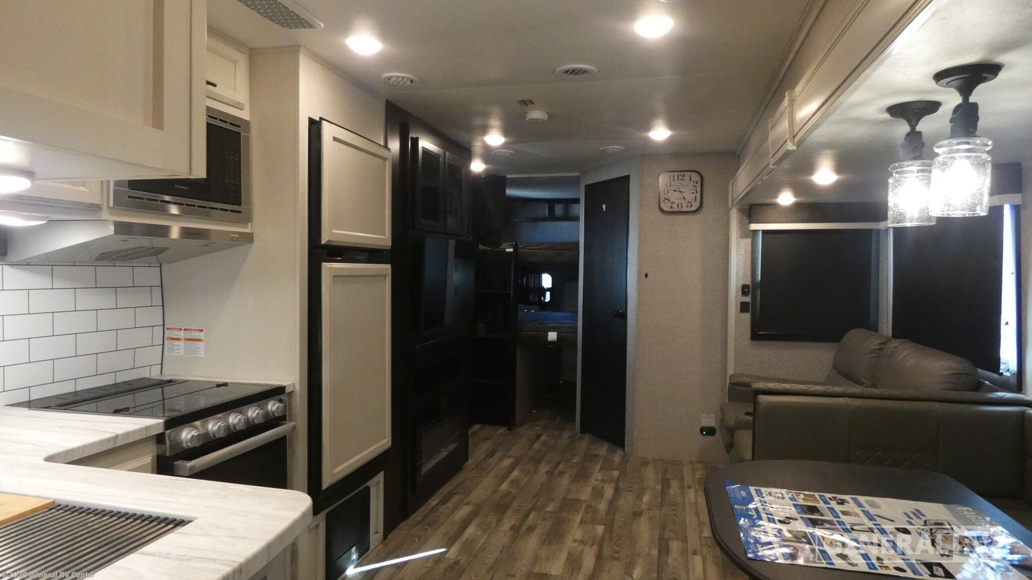 2022 Jayco Eagle HT 284BHOK - Used Travel Trailer For Sale by General RV Center in Birch Run, Michigan