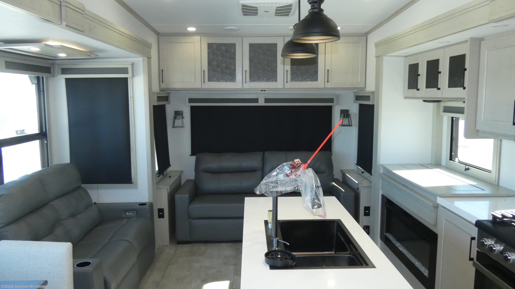 2025 Grand Design Solitude 370dv - Used Fifth Wheel For Sale by General RV Center in Birch Run, Michigan