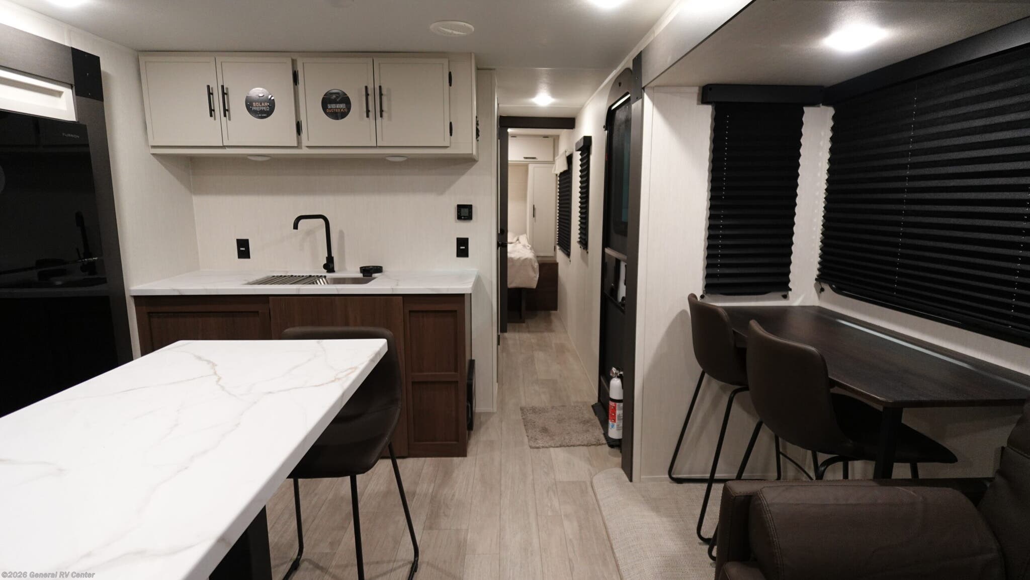 2026 Prime Time Avenger 27REI - New Travel Trailer For Sale by General RV Center in Birch Run, Michigan