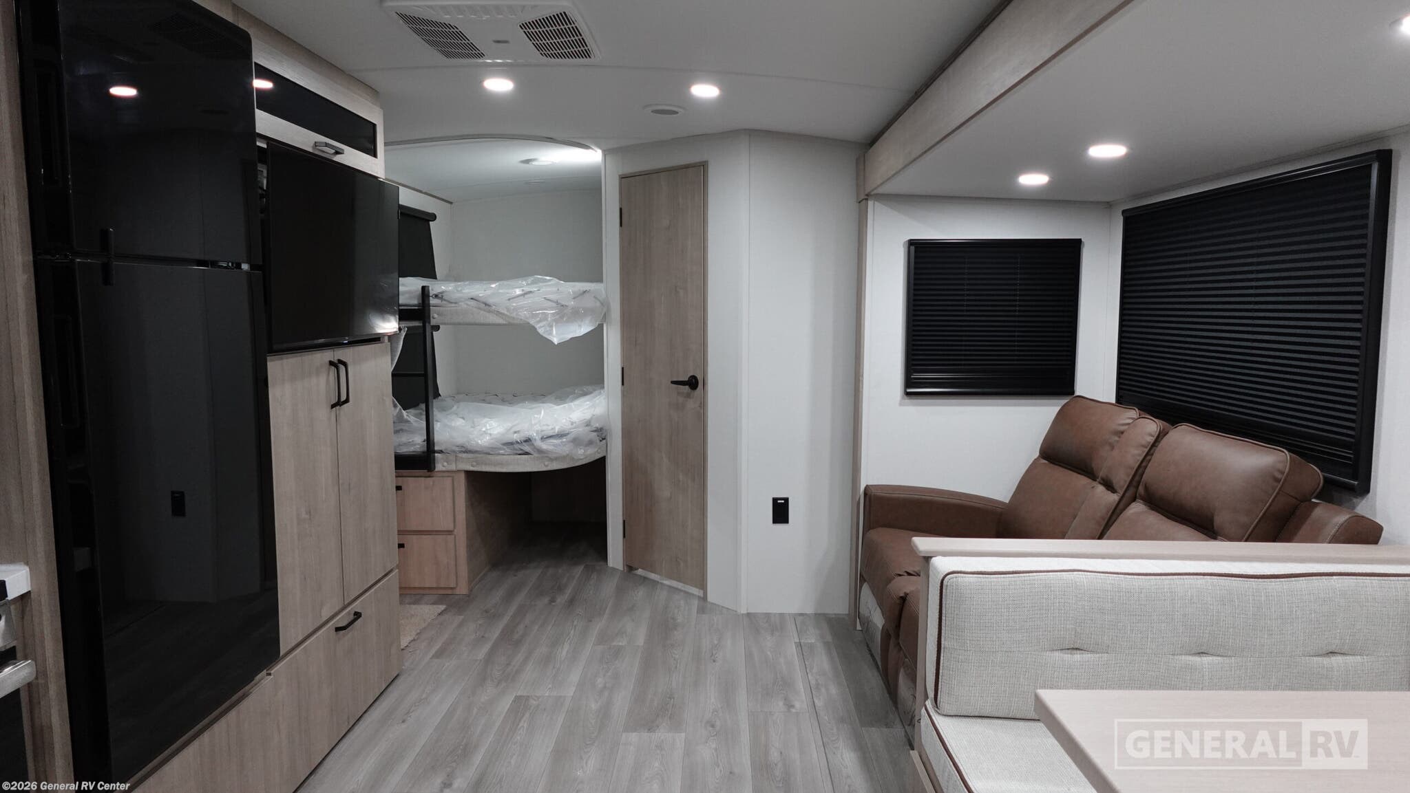 2026 Grand Design Imagine 2800BH - New Travel Trailer For Sale by General RV Center in Birch Run, Michigan