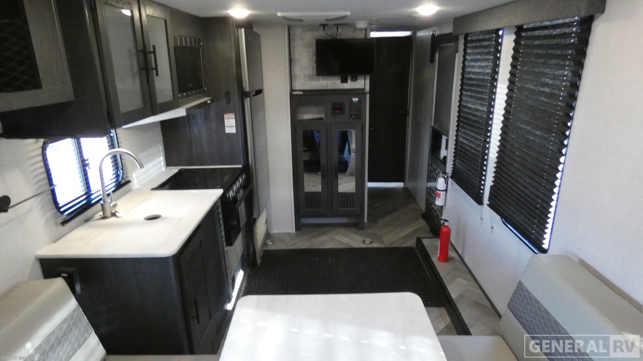 Used 2021 Forest River Ozark 2500TH available in Birch Run, Michigan