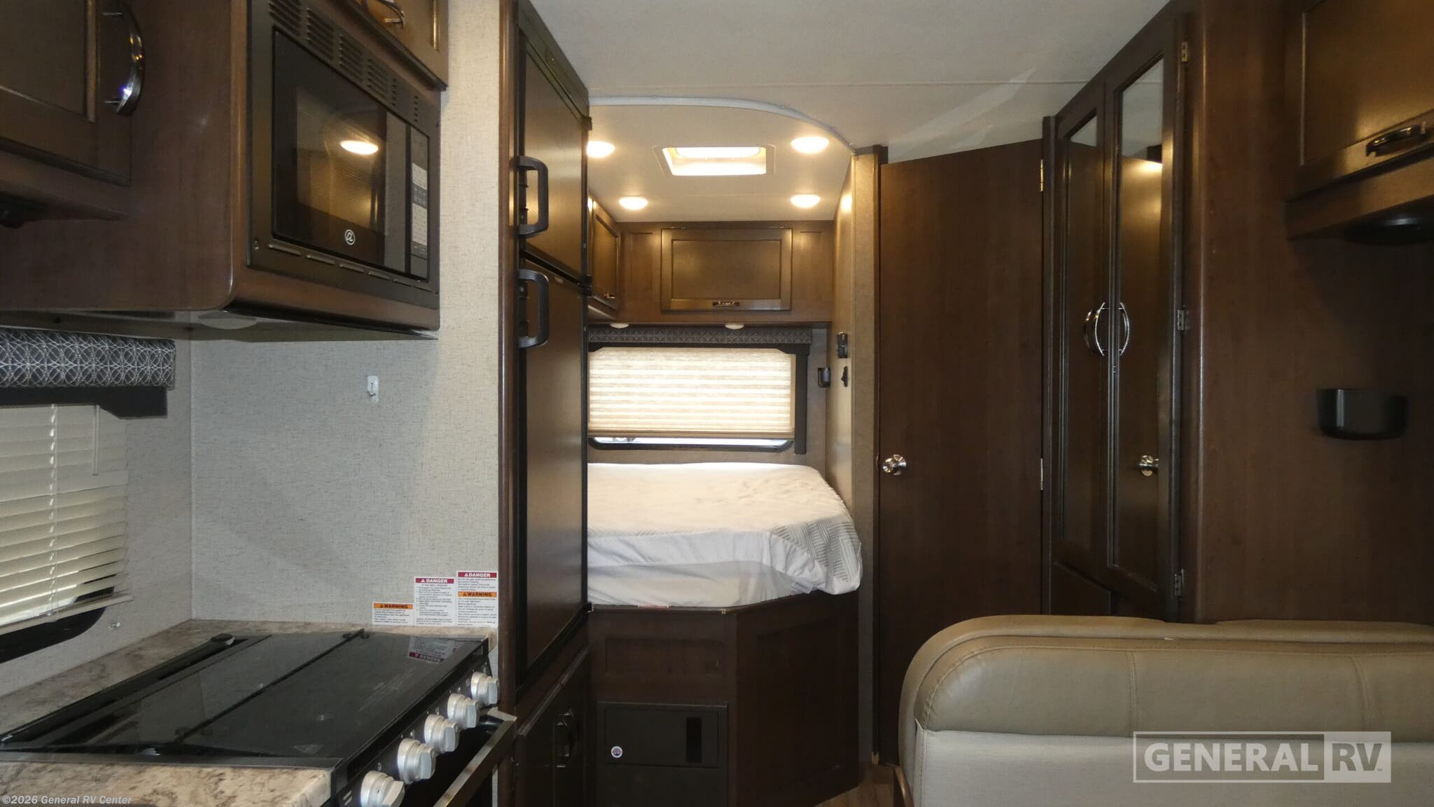 2020 Thor Motor Coach Four Winds 22E - Used Class C For Sale by General RV Center in Birch Run, Michigan