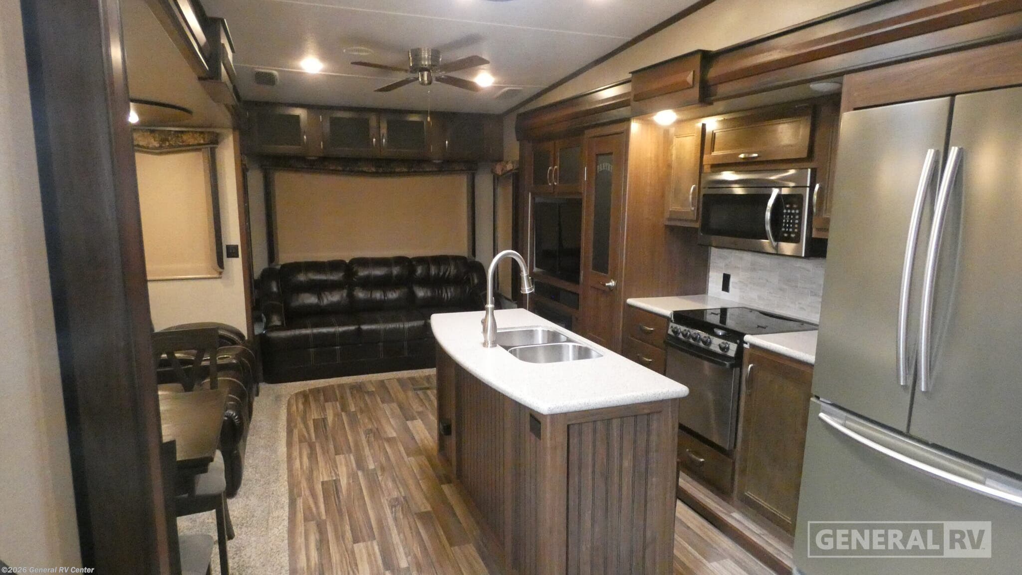 2017 Keystone Montana 353RL - Used Fifth Wheel For Sale by General RV Center in Birch Run, Michigan