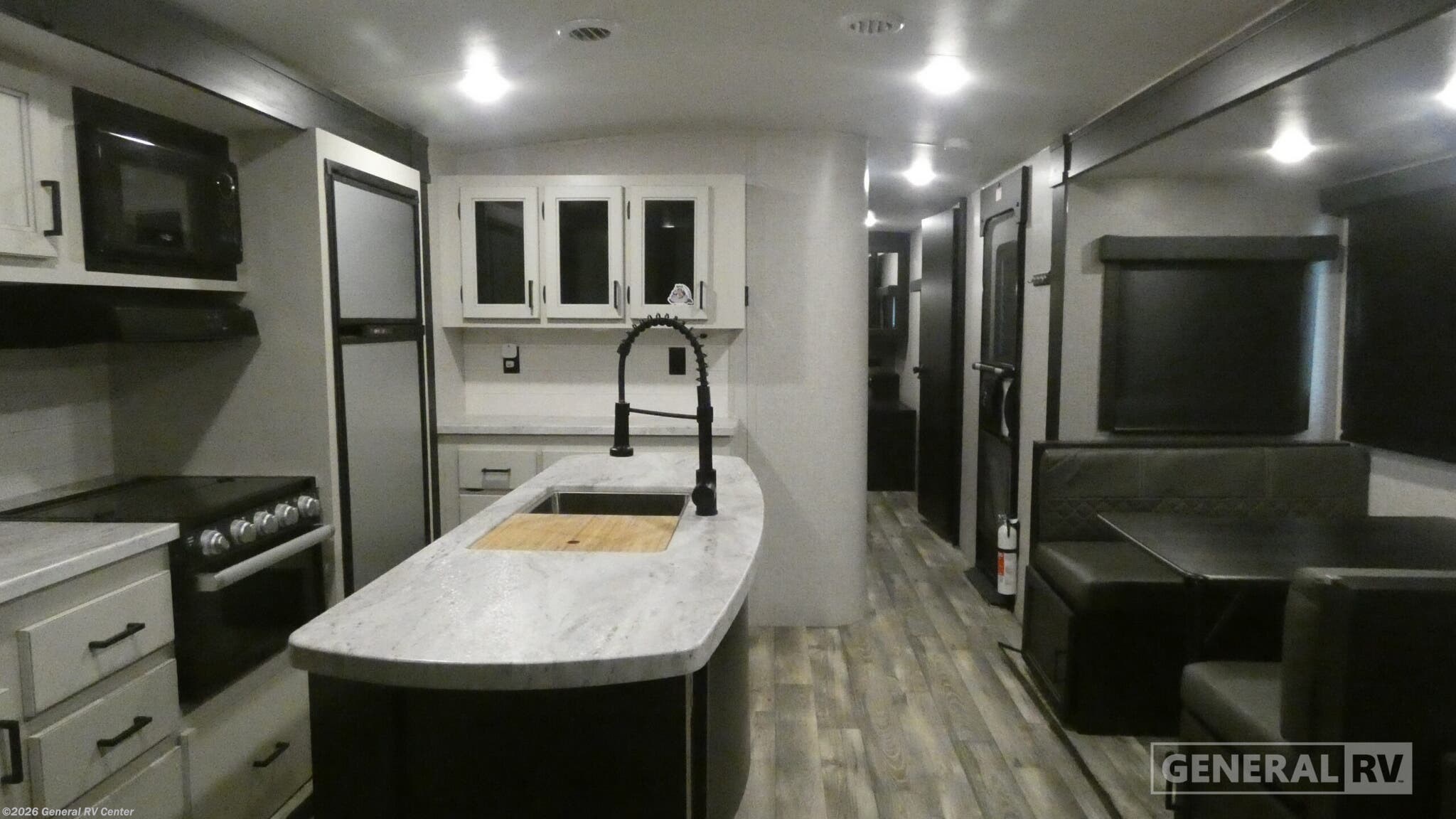 Used 2023 Highland Ridge Open Range Lite 321BHS available in Birch Run, Michigan