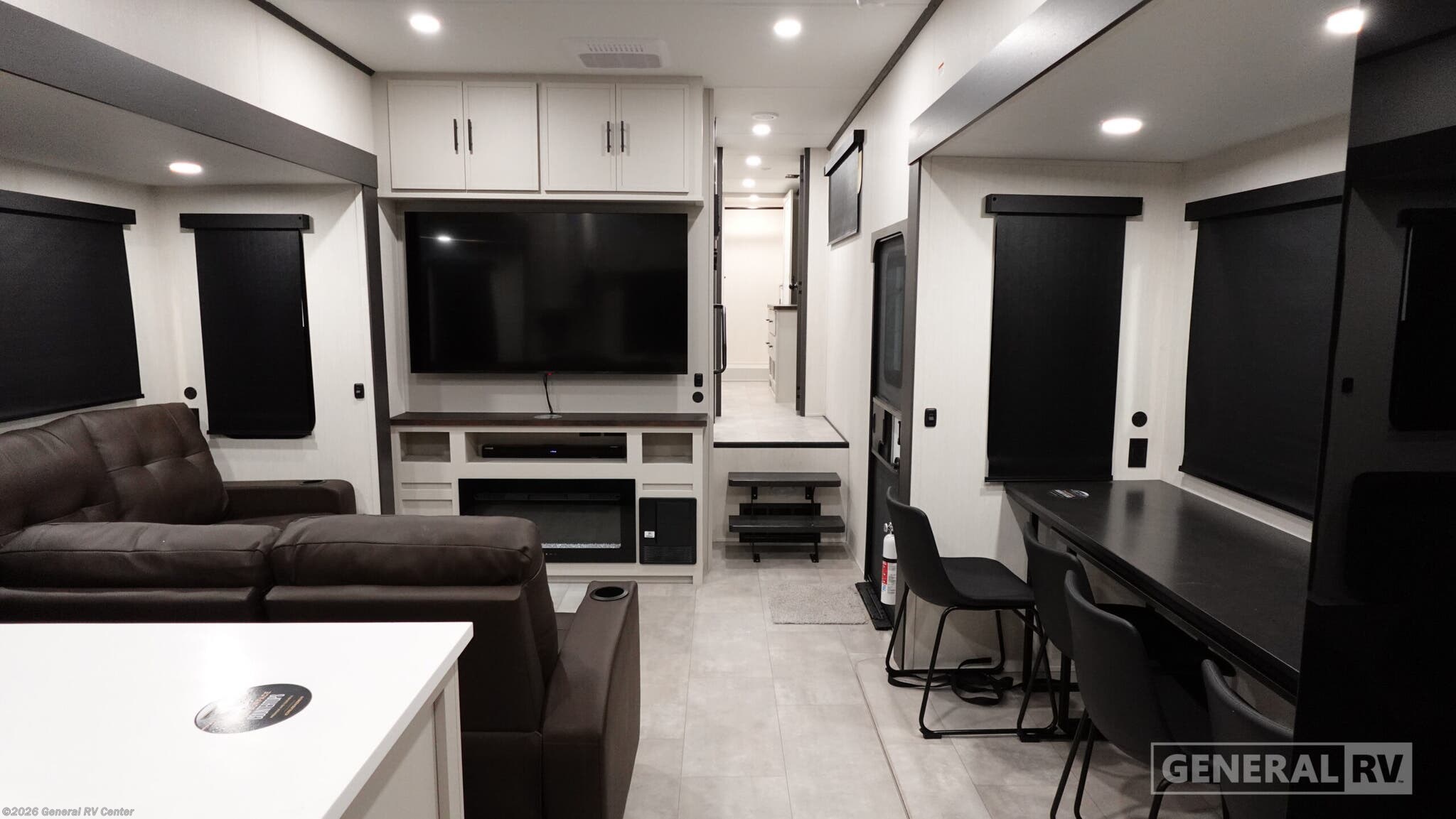 New 2026 Prime Time Crusader KING33 available in Birch Run, Michigan