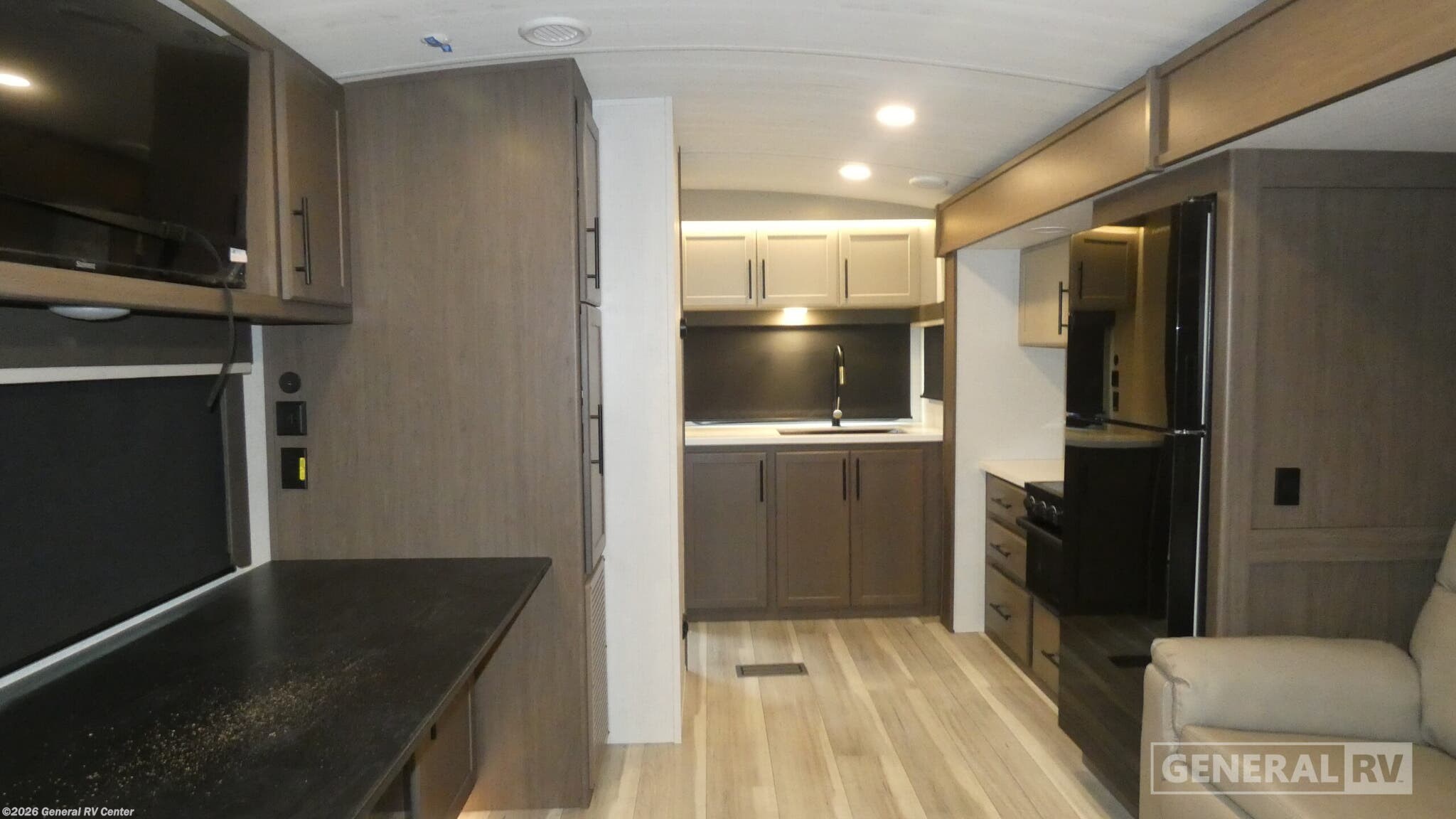 2026 Keystone Cougar Half Ton 22MLS - New Travel Trailer For Sale by General RV Center in Birch Run, Michigan
