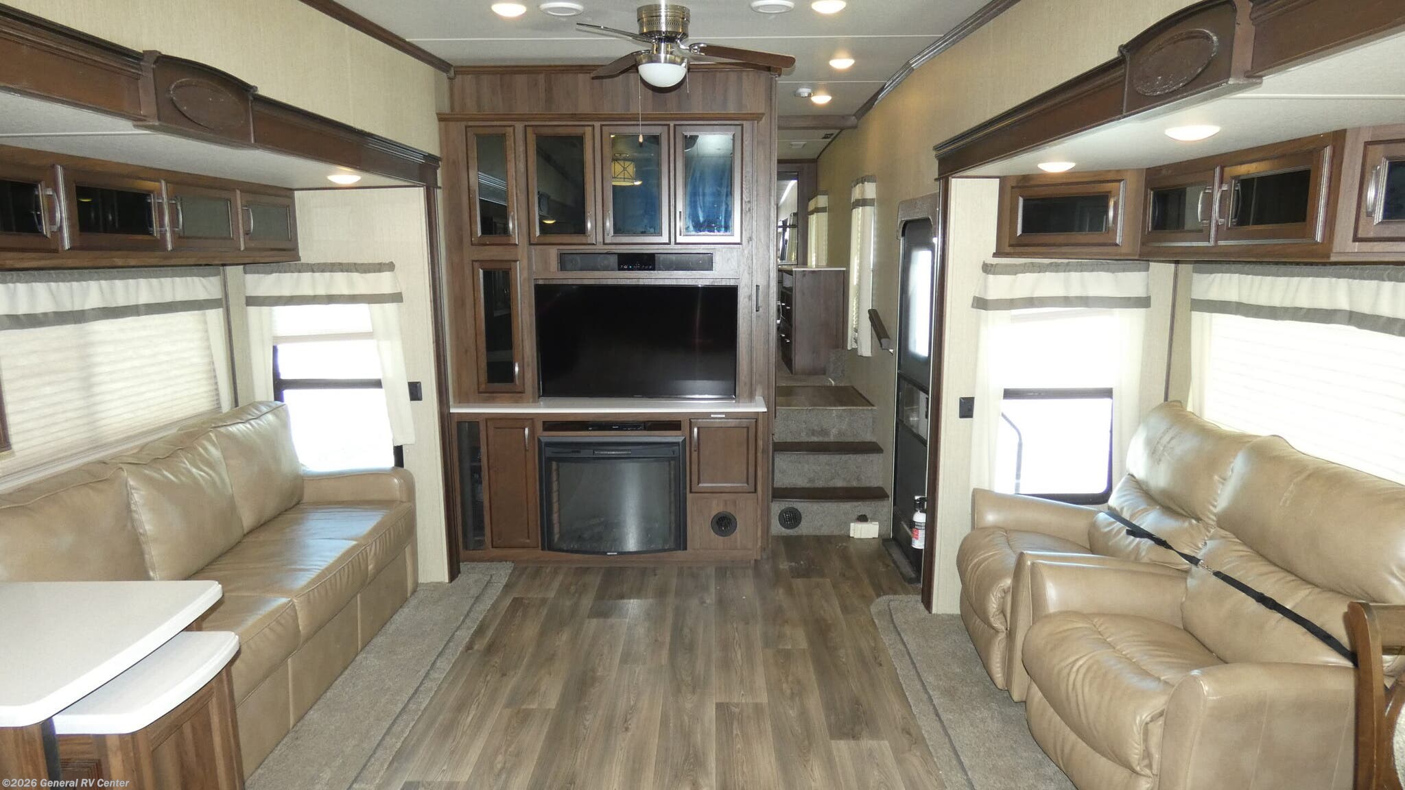 Used 2017 Palomino Columbus 340RK available in Birch Run, Michigan