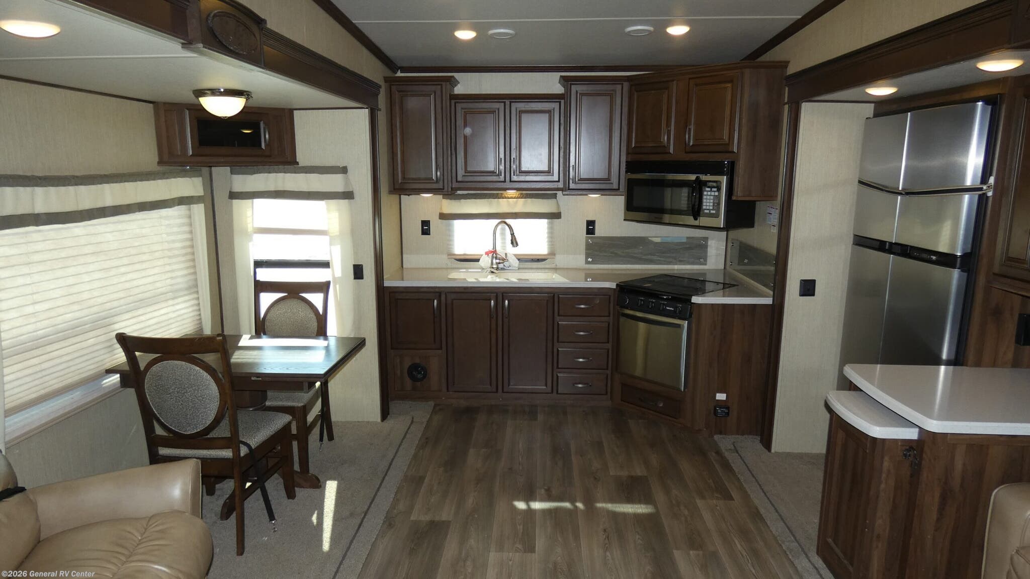 2017 Palomino Columbus 340RK - Used Fifth Wheel For Sale by General RV Center in Birch Run, Michigan