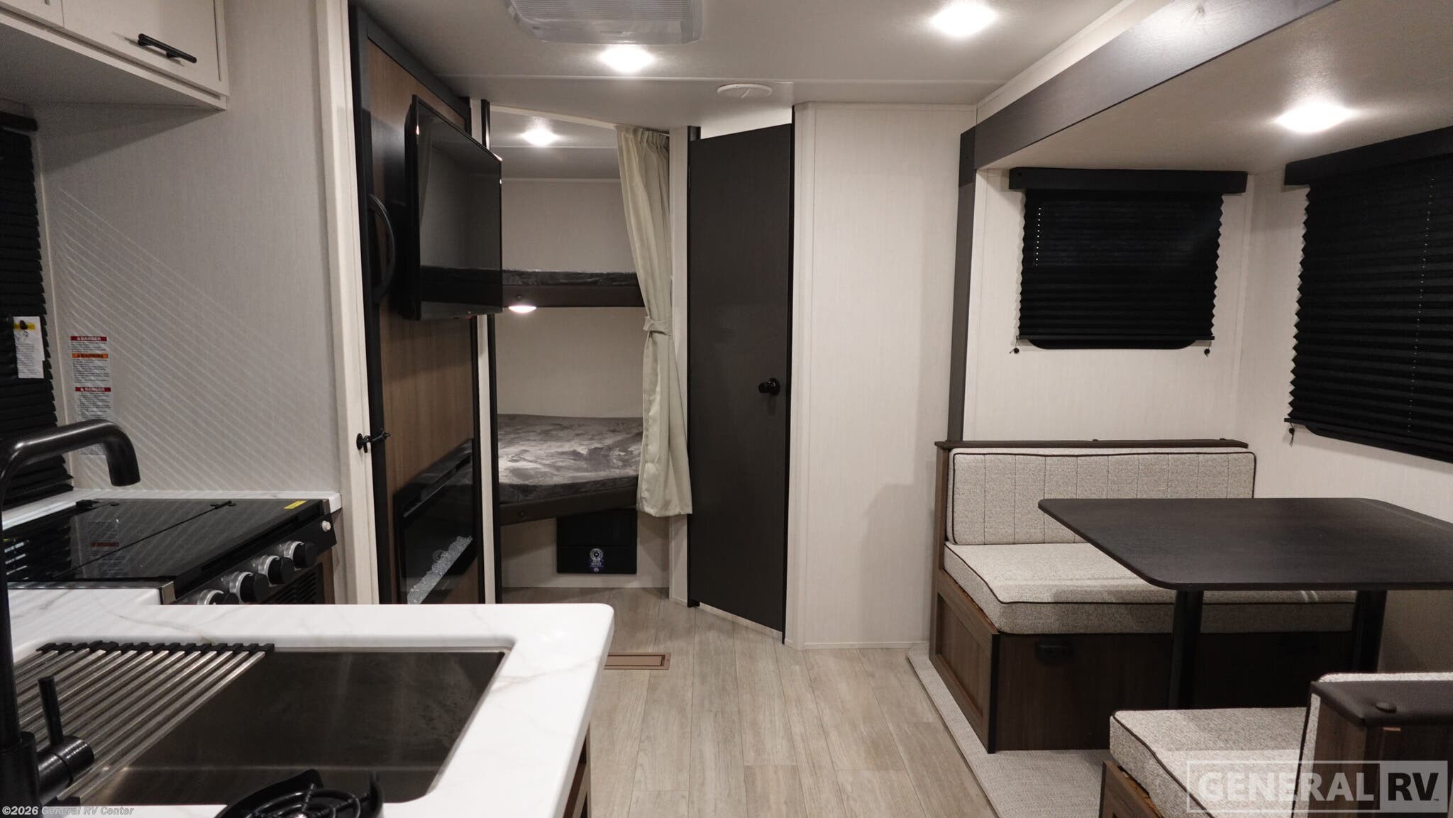 2026 Prime Time Avenger 23BHS - New Travel Trailer For Sale by General RV Center in Birch Run, Michigan