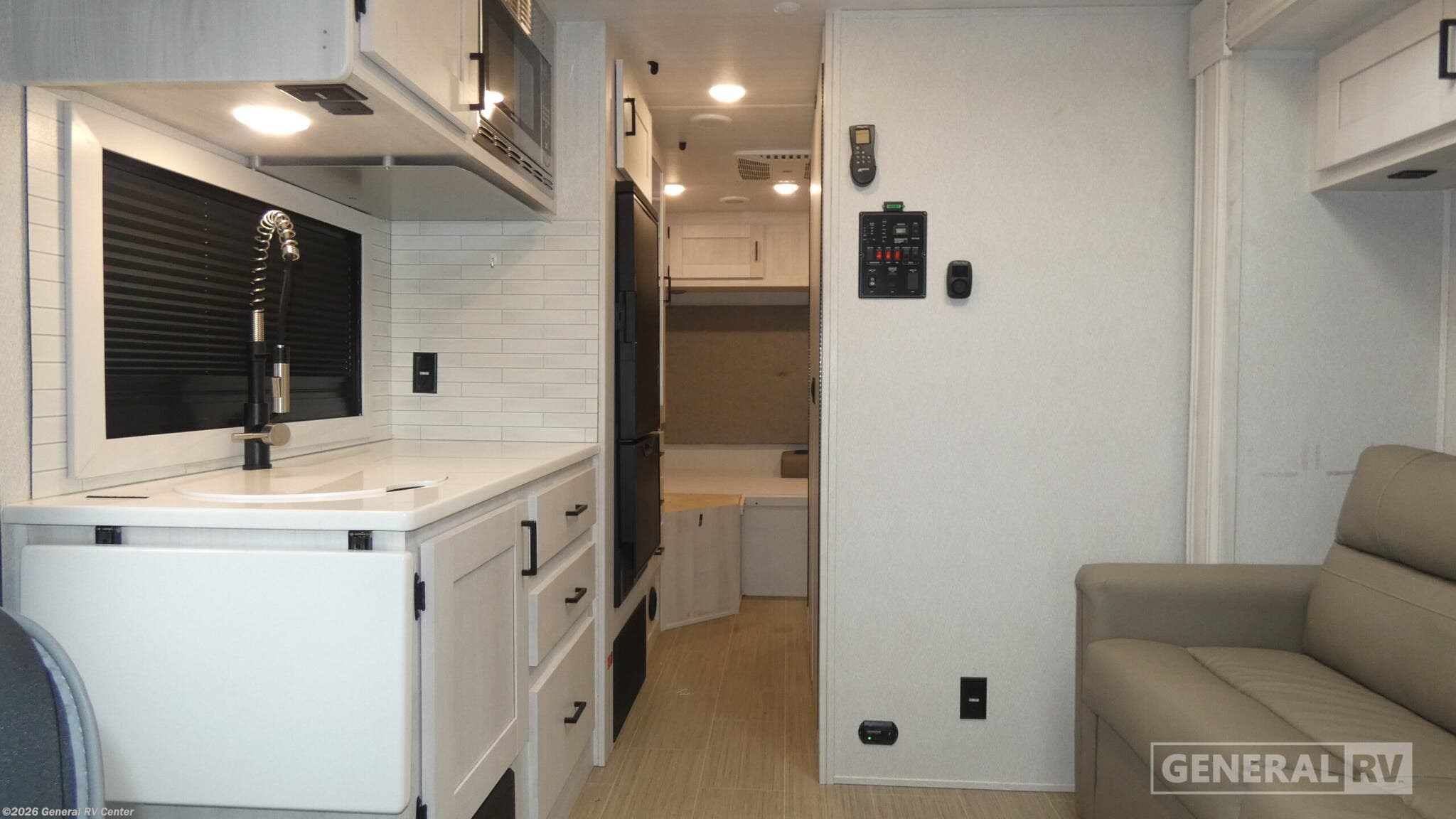 2024 East to West Alita 23TK - Used Class C For Sale by General RV Center in Birch Run, Michigan