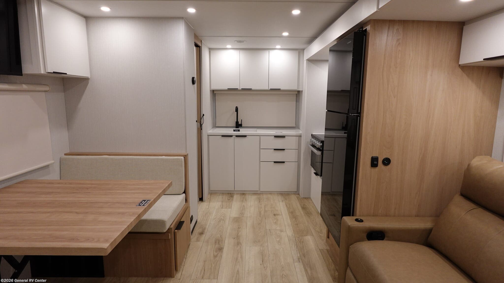 2026 Winnebago Thrive 22MLS - New Travel Trailer For Sale by General RV Center in Birch Run, Michigan