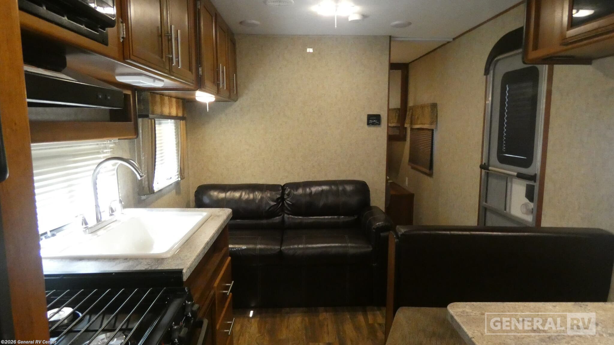 Used 2017 Prime Time Avenger 22RB available in Birch Run, Michigan