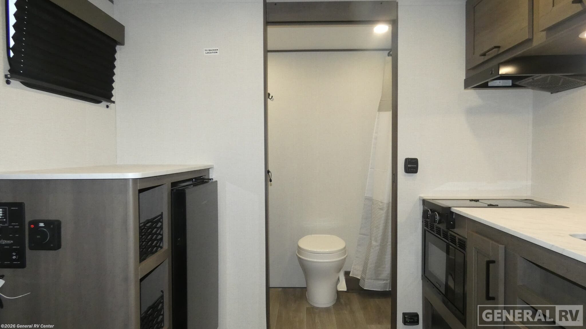 2026 Grand Design TRANSCEND-ONE 131DL - New Travel Trailer For Sale by General RV Center in Birch Run, Michigan