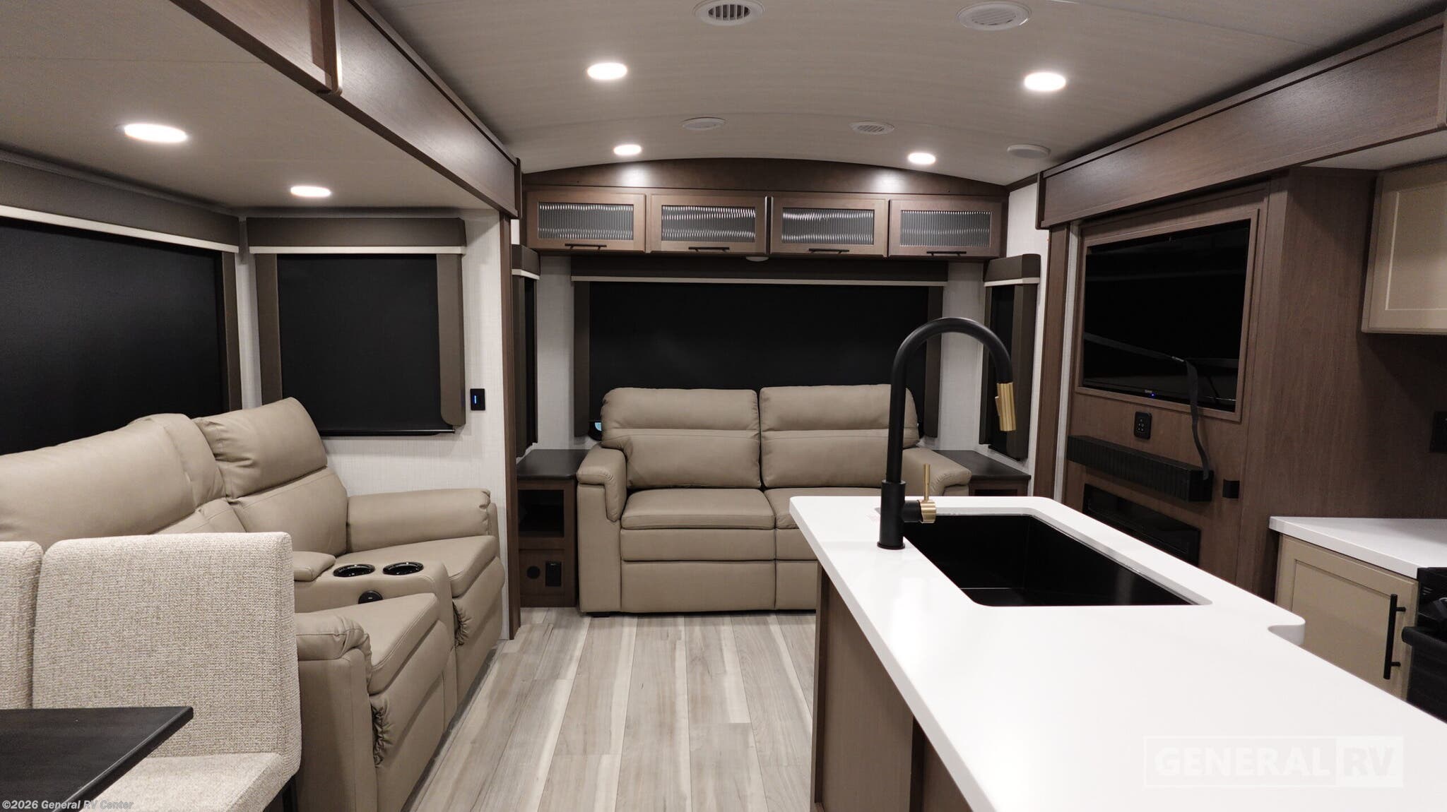 2026 Keystone Cougar 33RLI - New Travel Trailer For Sale by General RV Center in Birch Run, Michigan