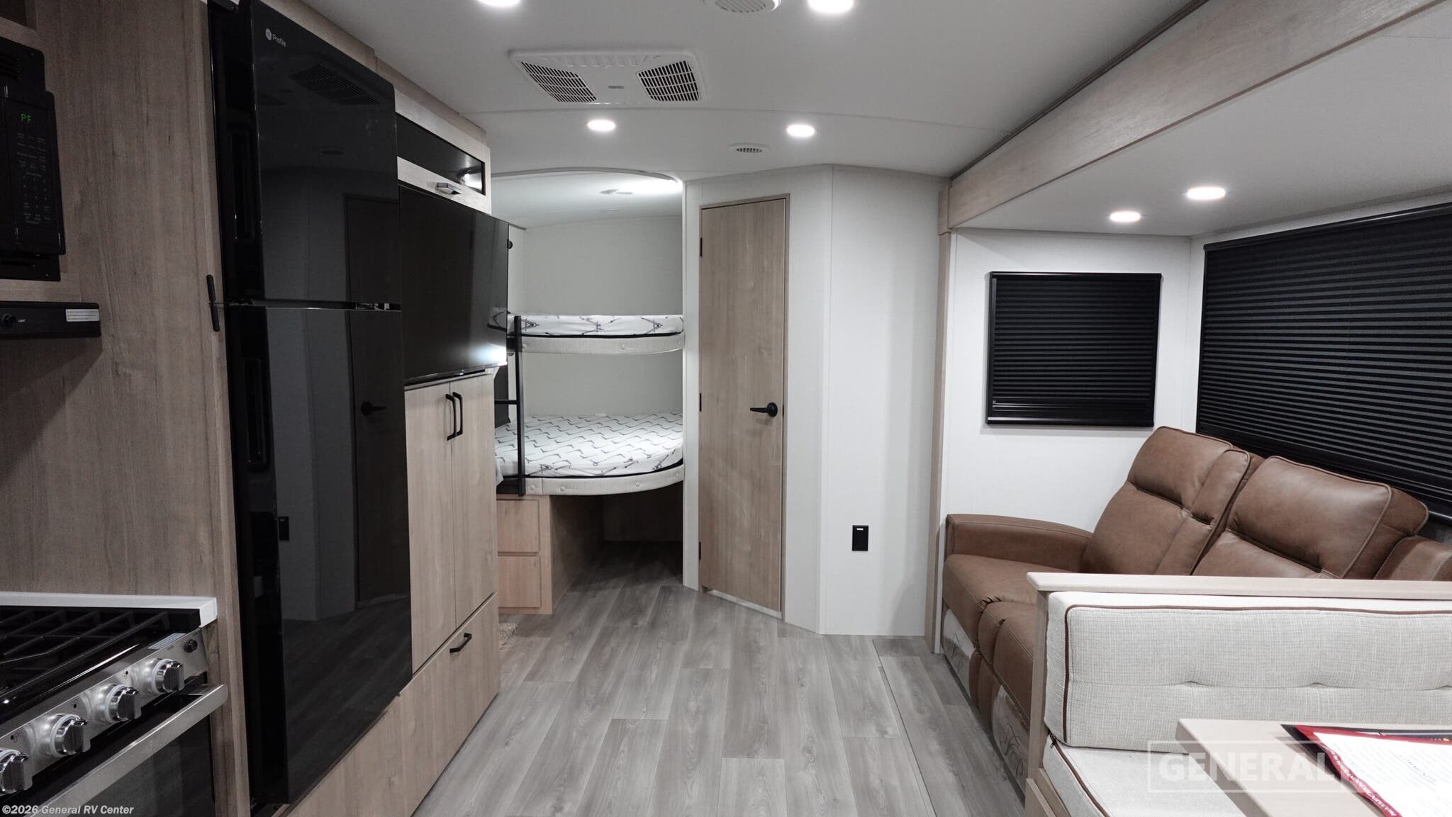 2026 Grand Design Imagine 2800BH - New Travel Trailer For Sale by General RV Center in Birch Run, Michigan