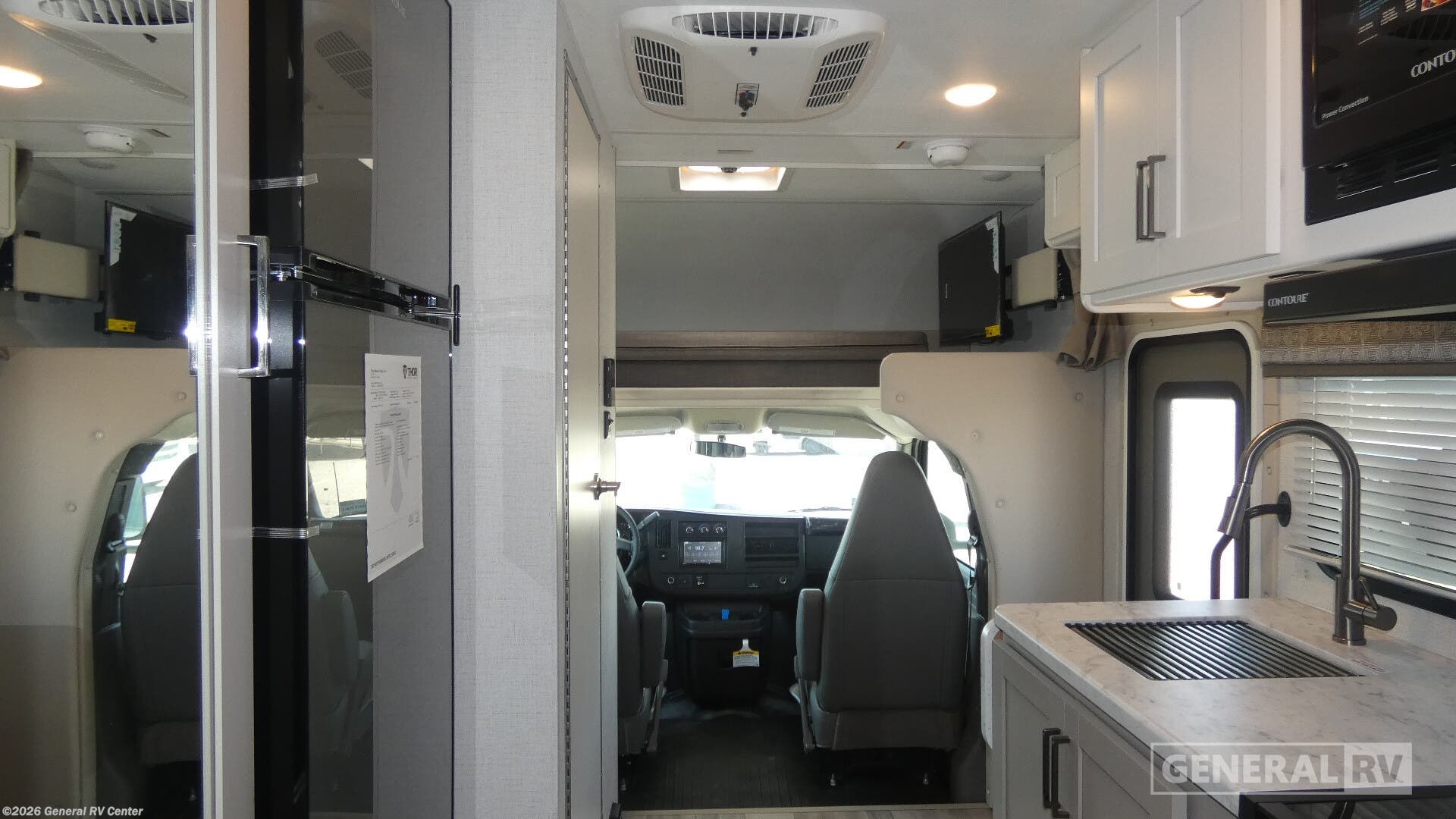 New 2026 Thor Motor Coach Pasadena SE SE19 available in Birch Run, Michigan