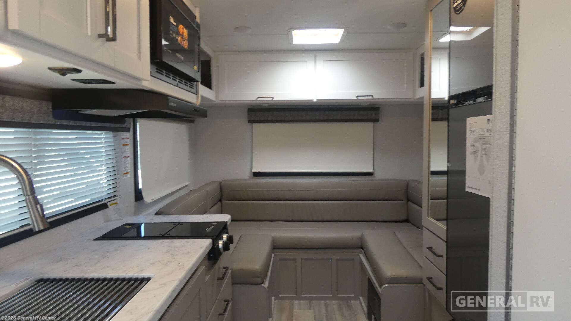 2026 Thor Motor Coach Pasadena SE SE19 - New Class C For Sale by General RV Center in Birch Run, Michigan
