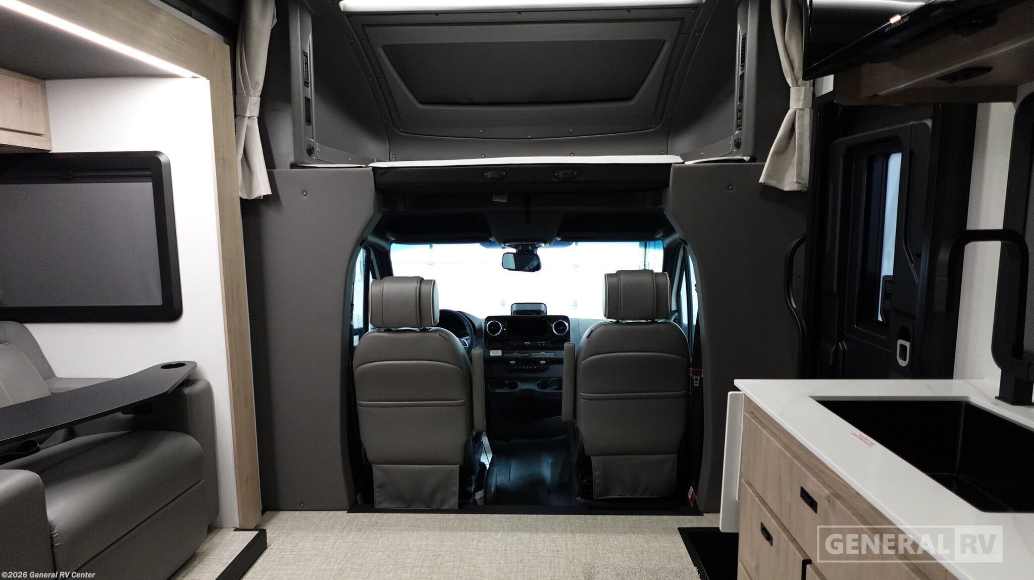 New 2026 Grand Design Lineage 25FW available in Birch Run, Michigan