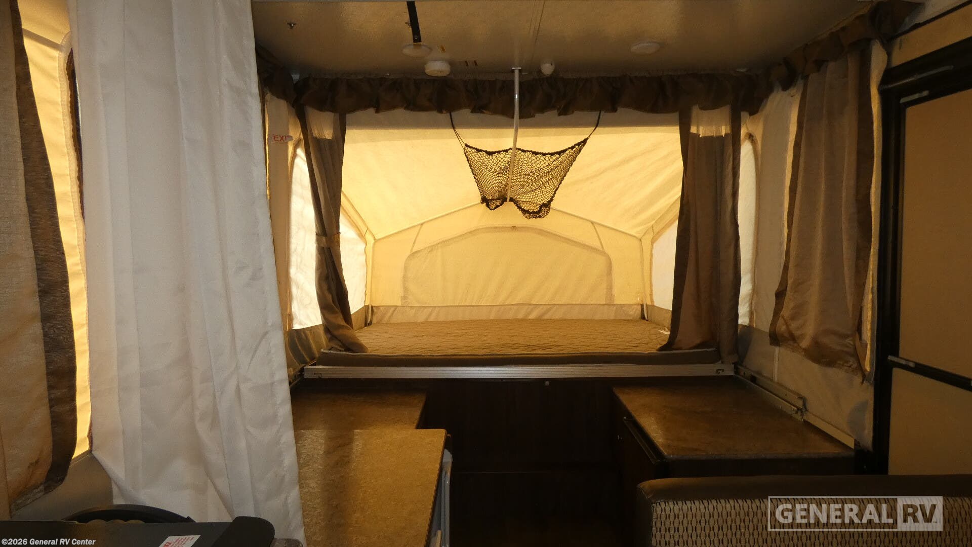 2017 Forest River Rockwood Freedom 1950 - Used Popup For Sale by General RV Center in Birch Run, Michigan