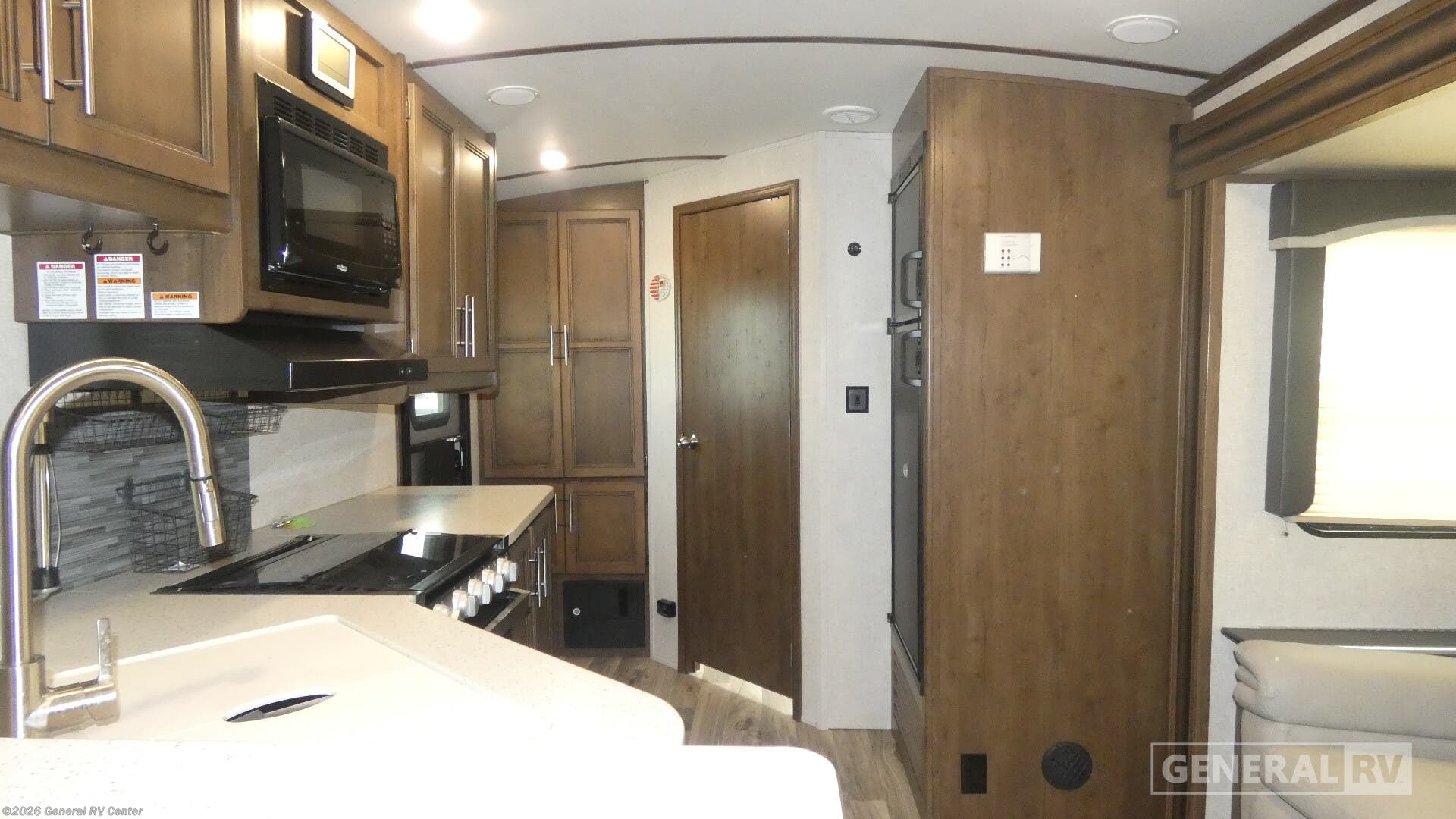 2020 Keystone Cougar 22RBS - Used Travel Trailer For Sale by General RV Center in Birch Run, Michigan