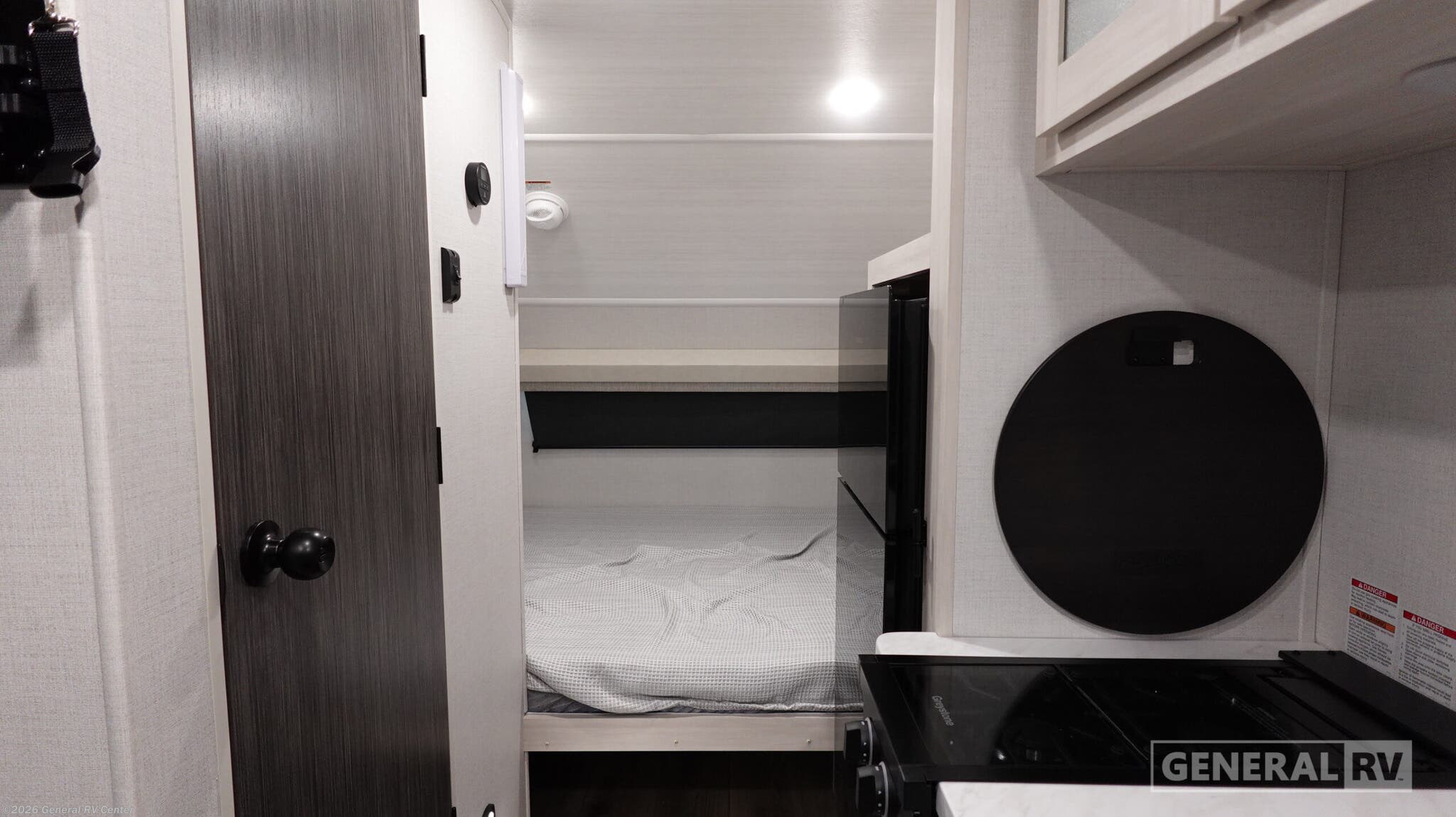 2026 Forest River R*POD RPT171 - New Travel Trailer For Sale by General RV Center in Birch Run, Michigan