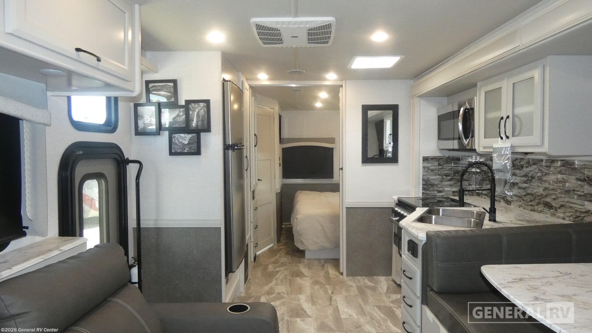 2024 Fleetwood Flair 28A - Used Class A For Sale by General RV Center in Birch Run, Michigan